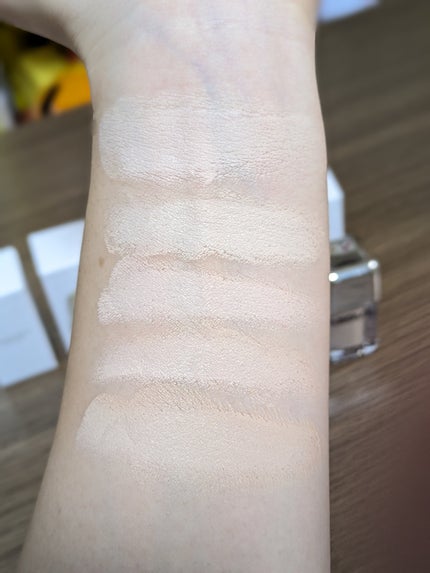 スキンレイヤーフィットファンデーション/ABOUT TONE/リキッドファンデーションを使ったクチコミ(5枚目)