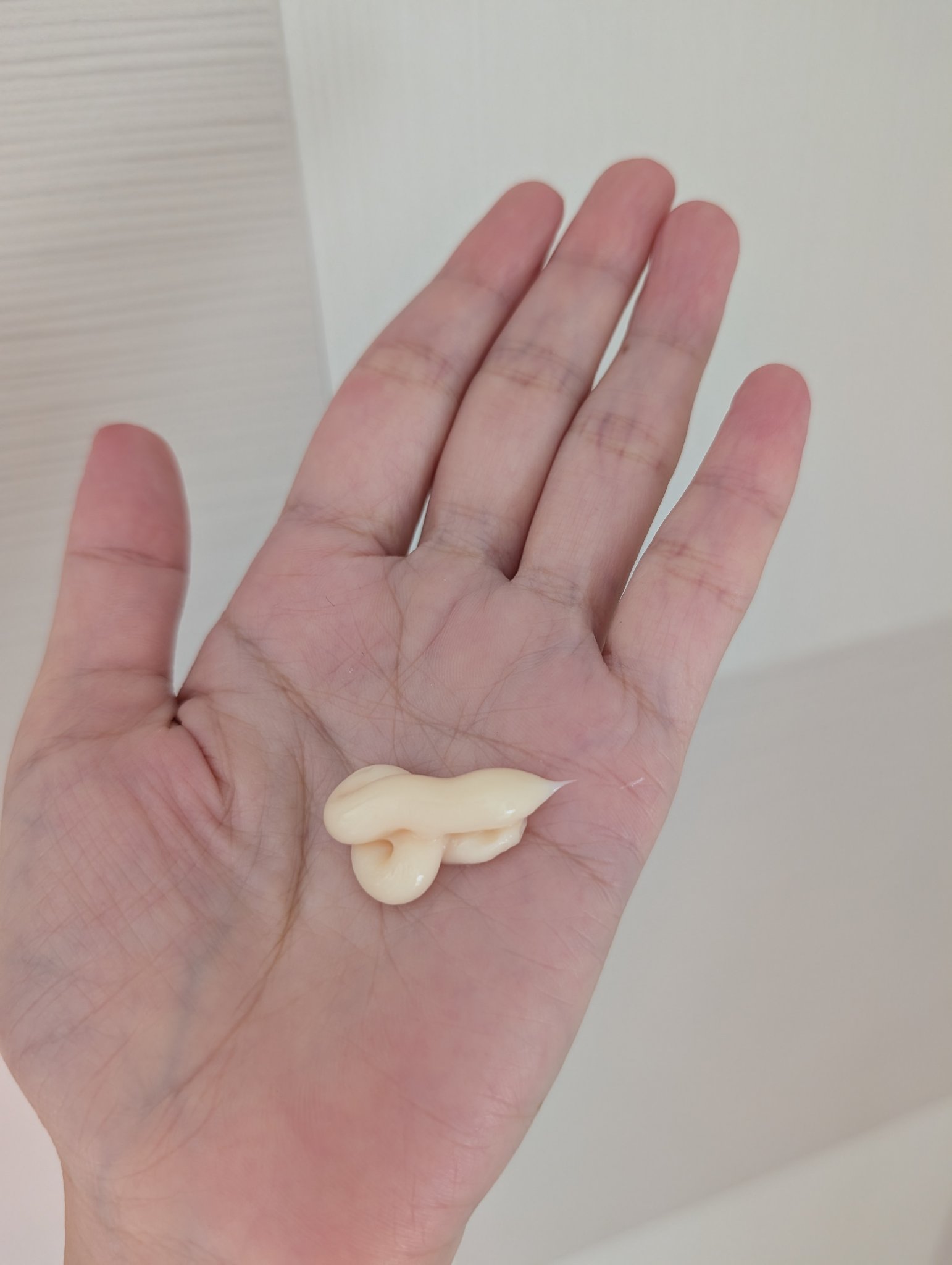 ラックス　スーパーリッチシャイン ダメージリペア　補修チューブトリートメント/LUX/洗い流すヘアトリートメントを使ったクチコミ（3枚目）