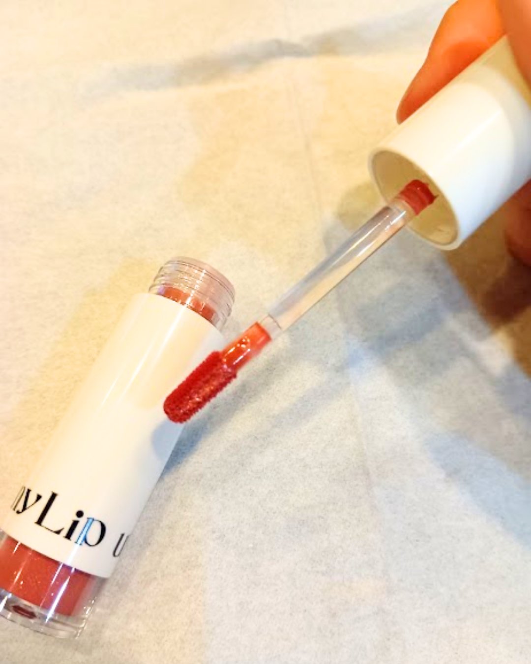 アップトゥーミー　ハグマイリップ　カラーロックプランパー/up2me/リッププランパーを使ったクチコミ（3枚目）