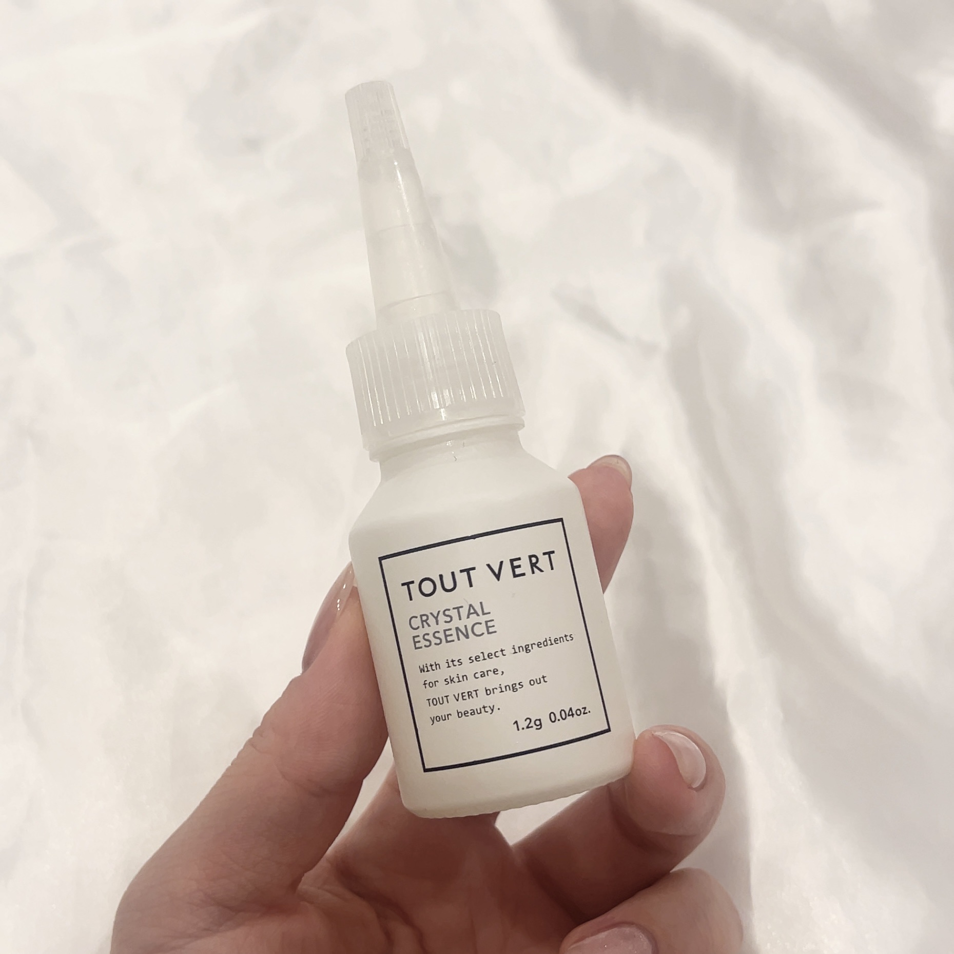 TOUT VERT クリスタルエッセンスのクチコミ「TOUT VERT
クリスタルエッセンス

洗顔後すぐに使用する美容液。
1剤と2剤を混ぜる必.....」（1枚目）