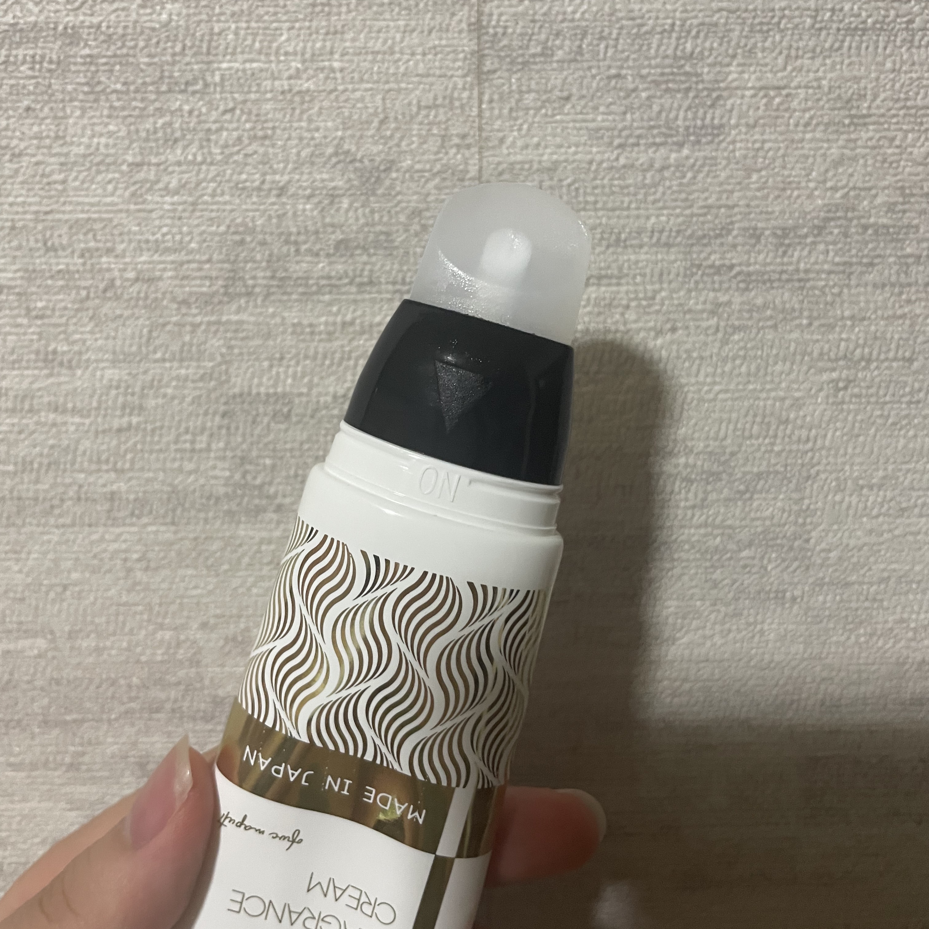 オーガニックフレグランスバストクリーム/MAPUTI/バストケア・ヒップケアを使ったクチコミ（2枚目）