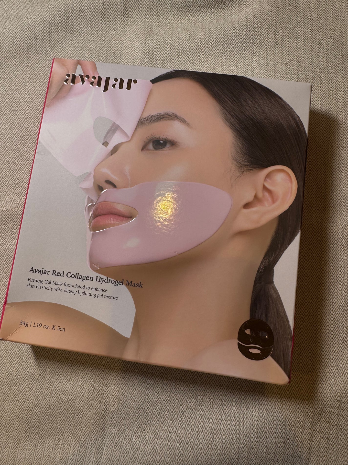 レッドコラーゲンハイドロゲルマスク/avajar/シートマスク・パックを使ったクチコミ(1枚目)