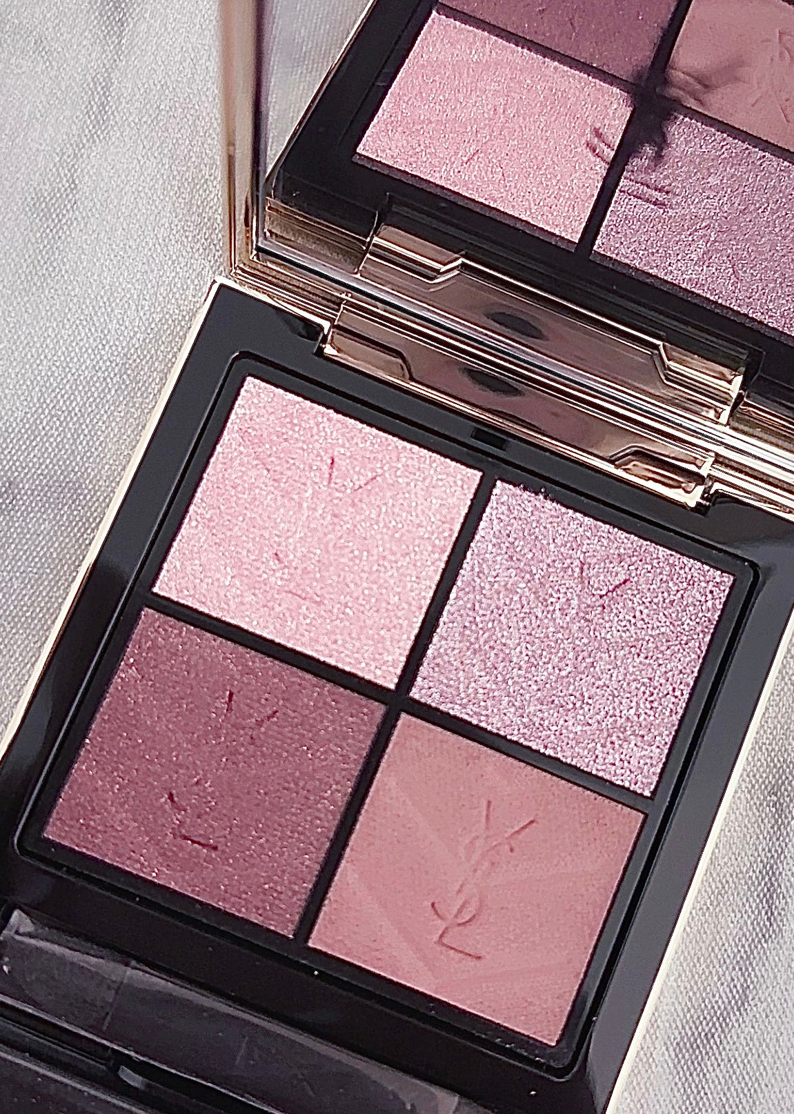 クチュール ミニ クラッチ/YVES SAINT LAURENT BEAUTE/アイシャドウパレットを使ったクチコミ(4枚目)