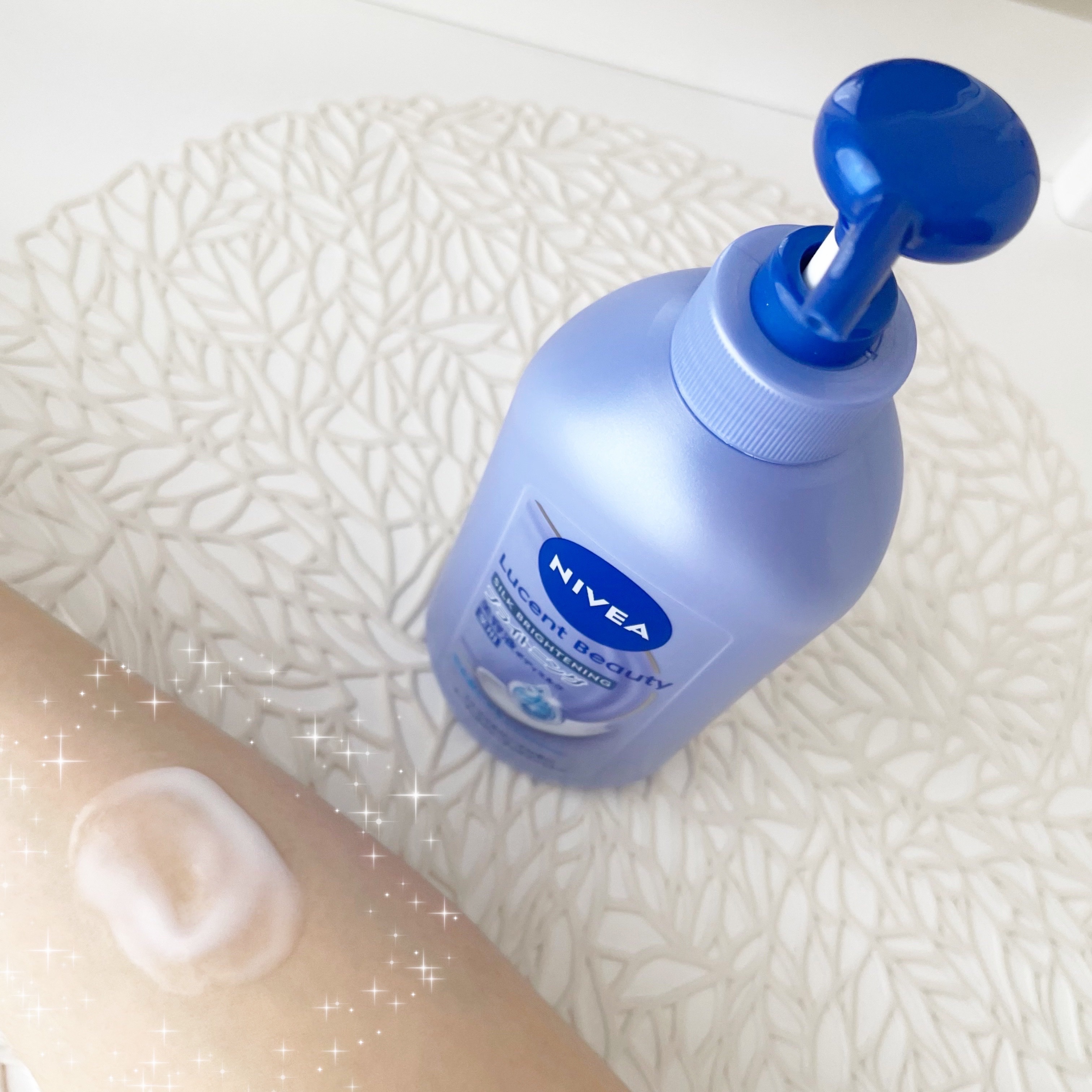 【医薬部外品】ニベア ルーセントビューティ シルクブライトニング ブライトニング美容液ボディミルク/ニベア/ボディミルクを使ったクチコミ（3枚目）