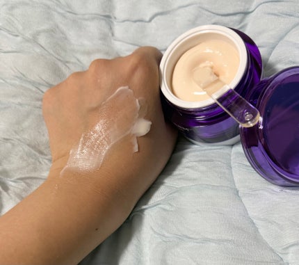 バイオヒールボ プロバイオダーム 3Dリフティングクリーム/BIOHEAL BOH/フェイスクリームを使ったクチコミ(4枚目)