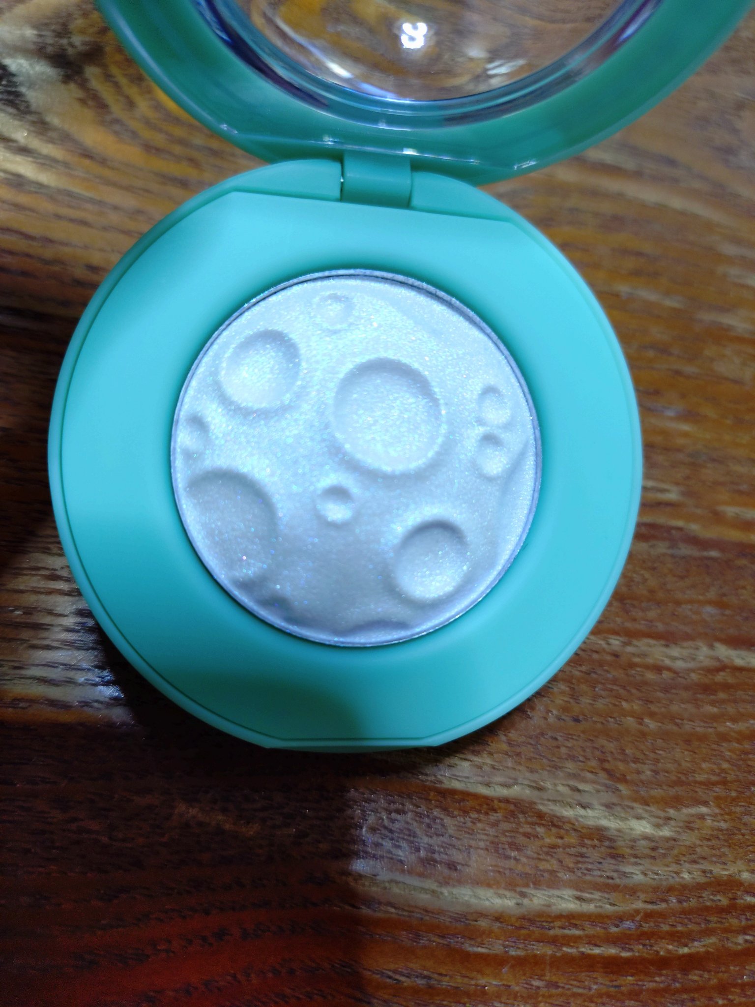 ルナグロウ ハイライター/SHEGLAM/パウダーハイライトを使ったクチコミ（2枚目）