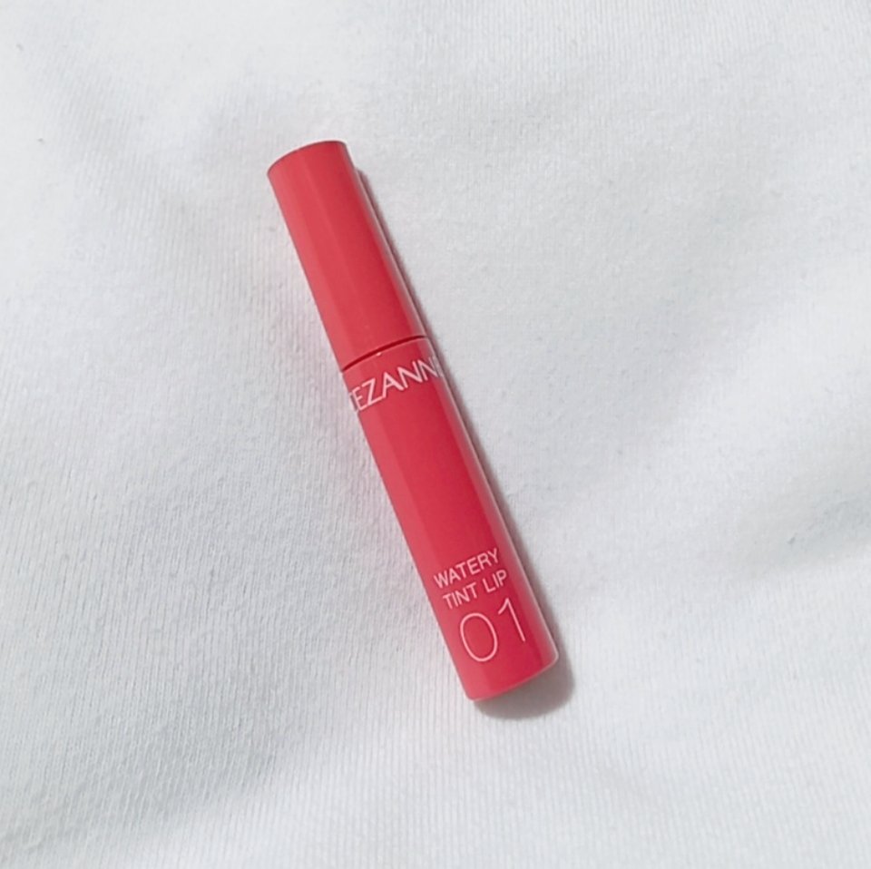 ウォータリーティントリップ 01 ナチュラルピンク/CEZANNE/リップティントを使ったクチコミ（1枚目）