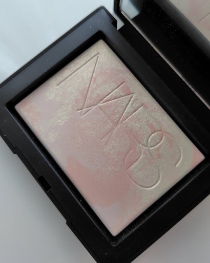 ライトリフレクティング プリズマティックパウダー/NARS/プレストパウダーを使ったクチコミ(4枚目)