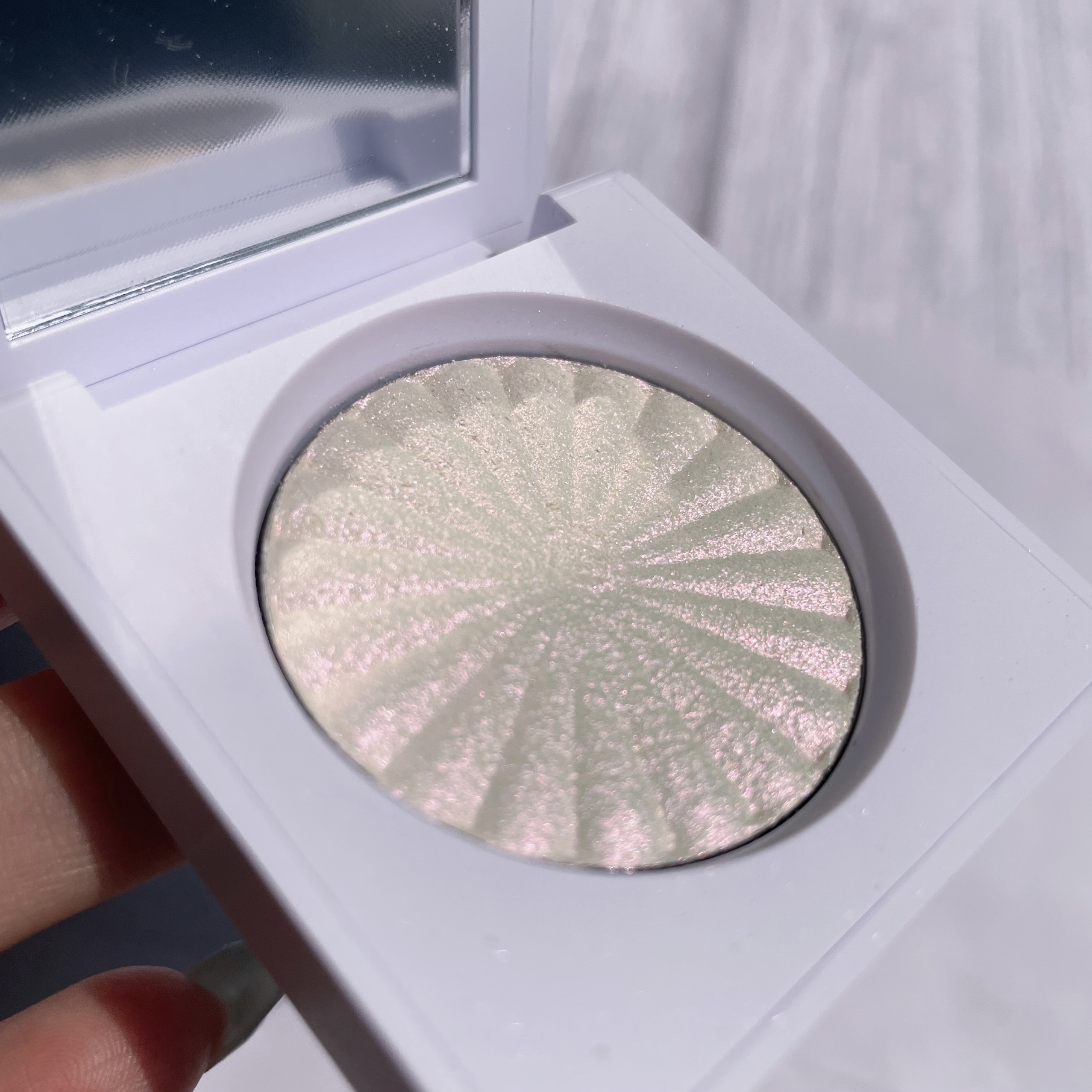 OFRA mini Highlighter/Ofra Cosmetics/パウダーハイライトを使ったクチコミ（2枚目）