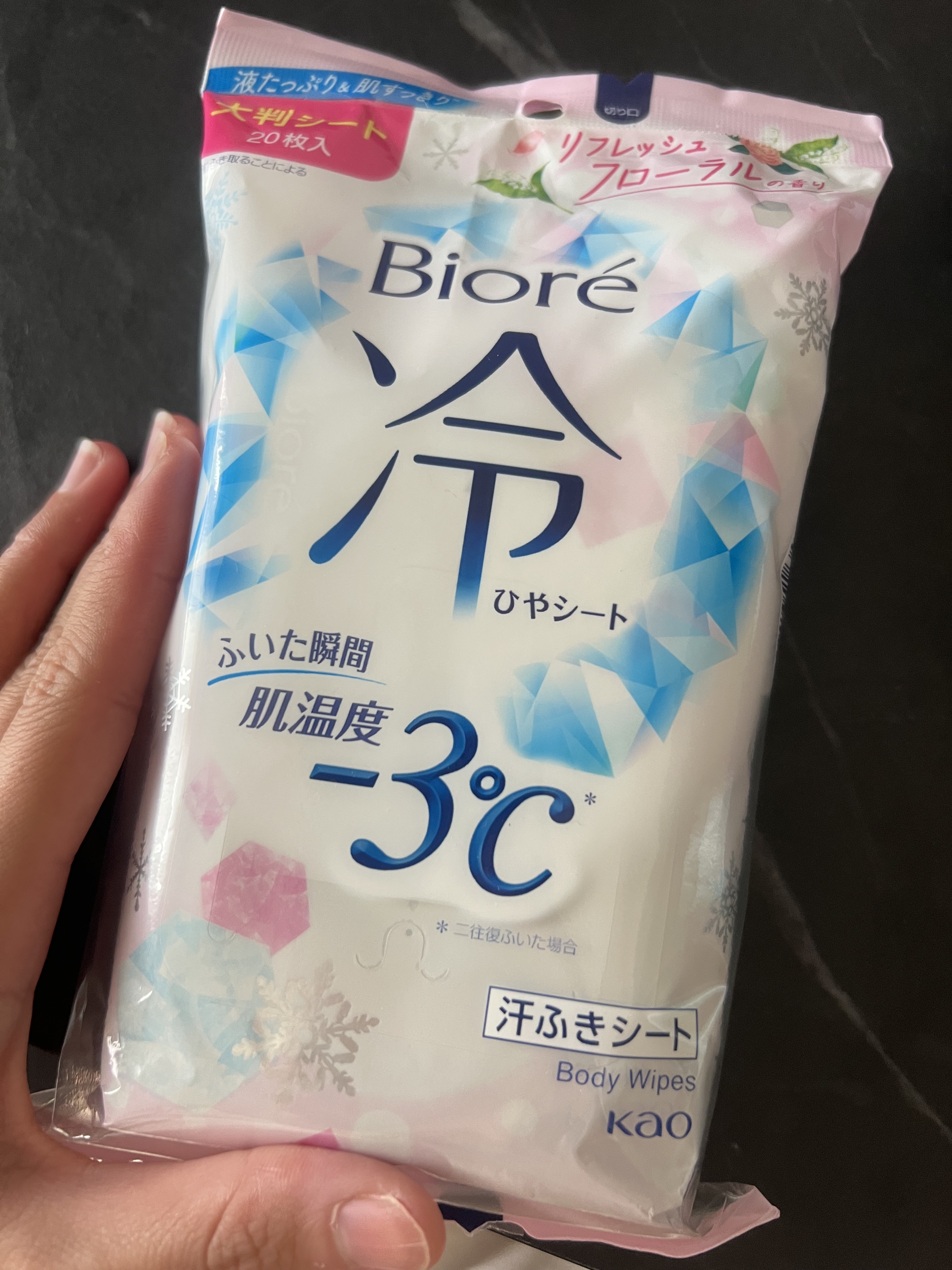 冷シート リフレッシュフローラルの香り/ビオレ/ボディシートを使ったクチコミ（1枚目）