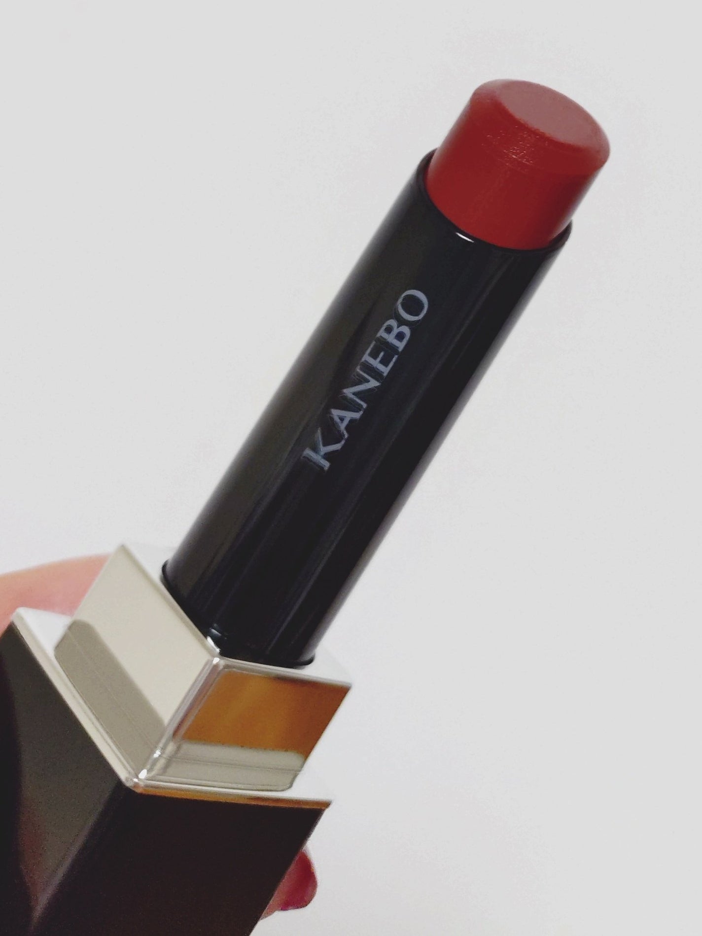 ルージュスターヴァイブラント/KANEBO/口紅を使ったクチコミ(1枚目)