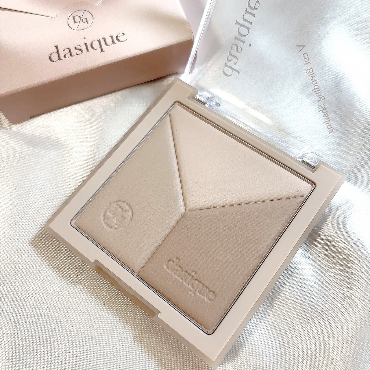 Vカットブレンディングシェーディング/dasique/シェーディングを使ったクチコミ(1枚目)