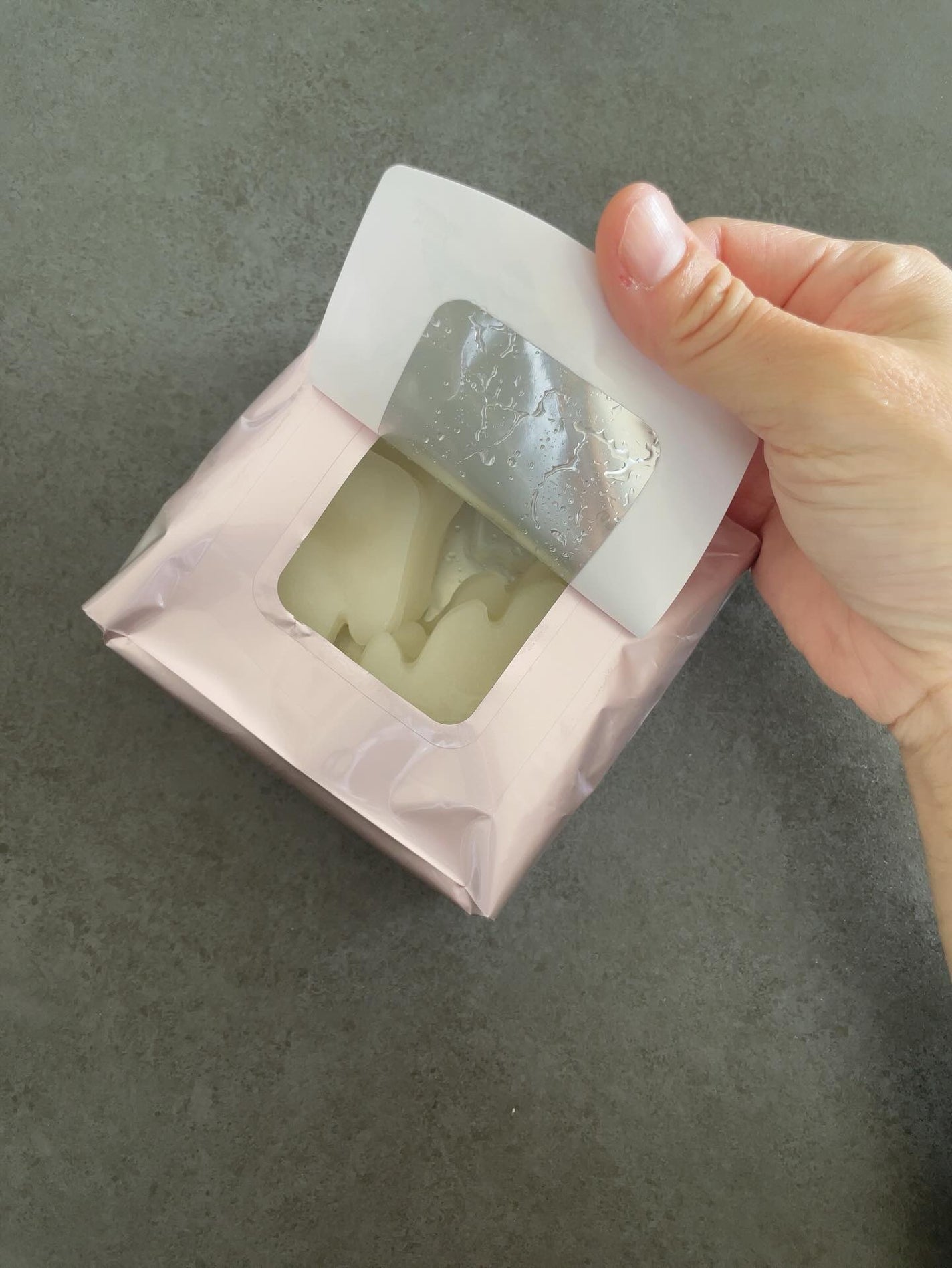 ごめんね素肌 無垢美ちゃんアイセラム/クリアターン/アイケア・アイクリームを使ったクチコミ(5枚目)