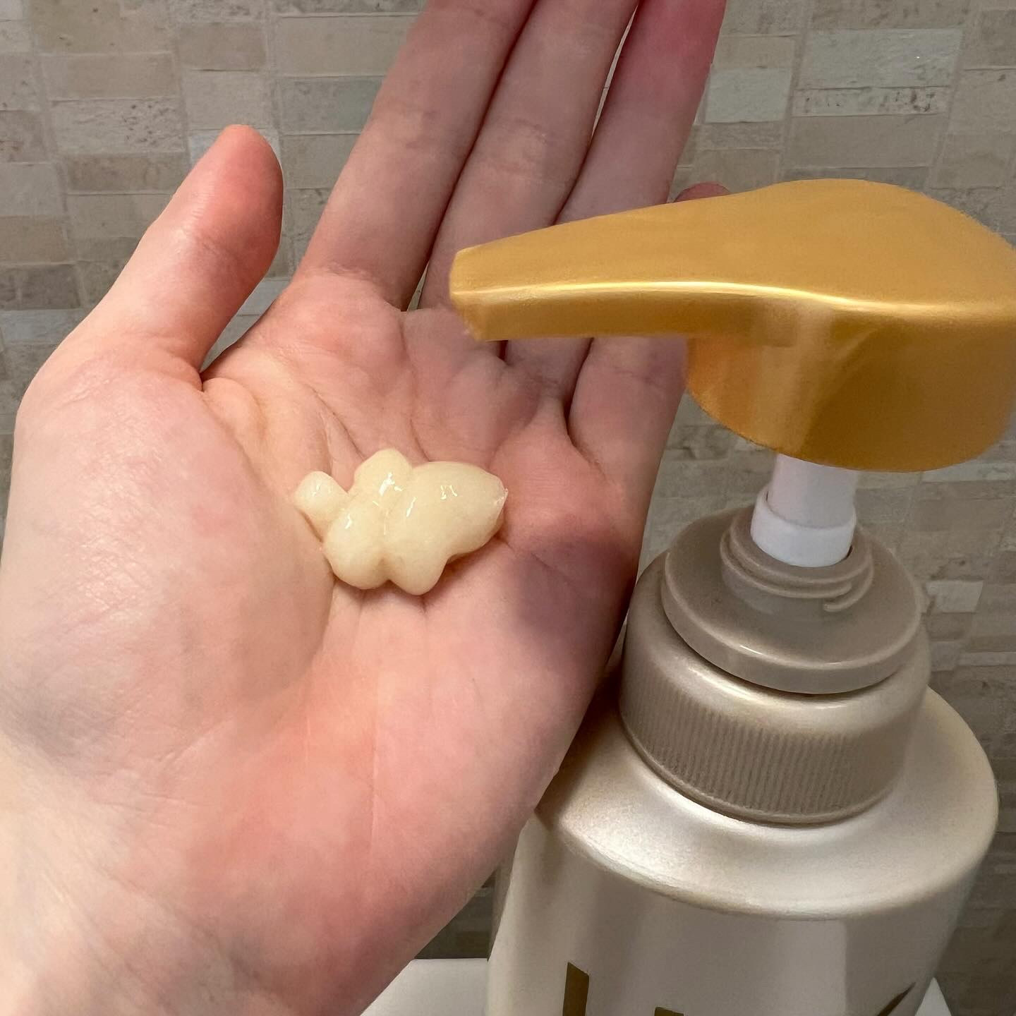 スーパーリッチシャイン ダメージリペア 補修シャンプー / 補修コンディショナー/LUX/市販シャンプーを使ったクチコミ（3枚目）