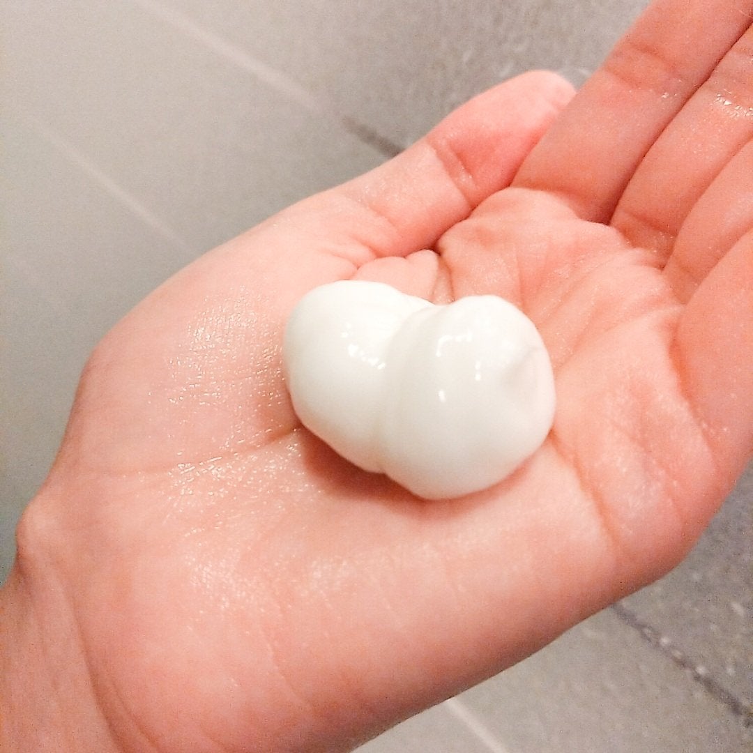 m-i on LIPS 「摩擦で広がる髪にシルクのような指通りのツヤ髪へ--------..」(2枚目)