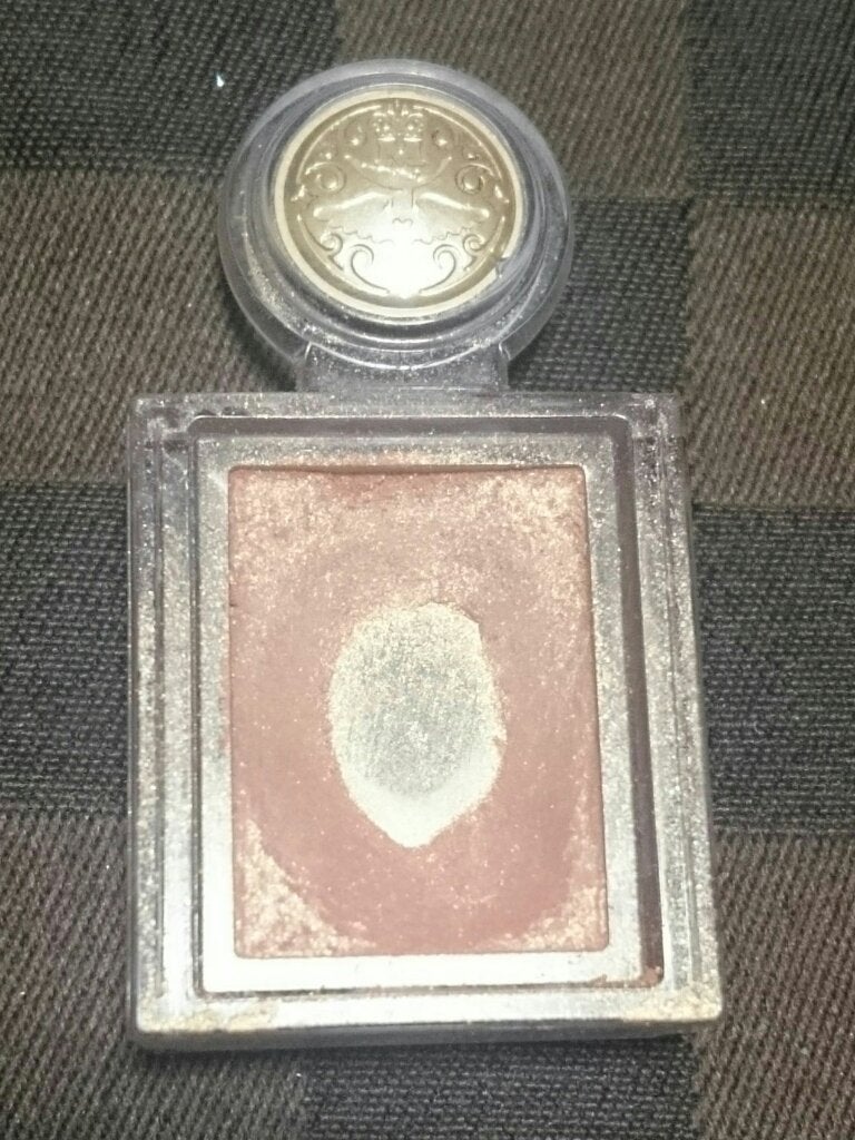 シャドーカスタマイズ/MAJOLICA MAJORCA/単色アイシャドウを使ったクチコミ(2枚目)