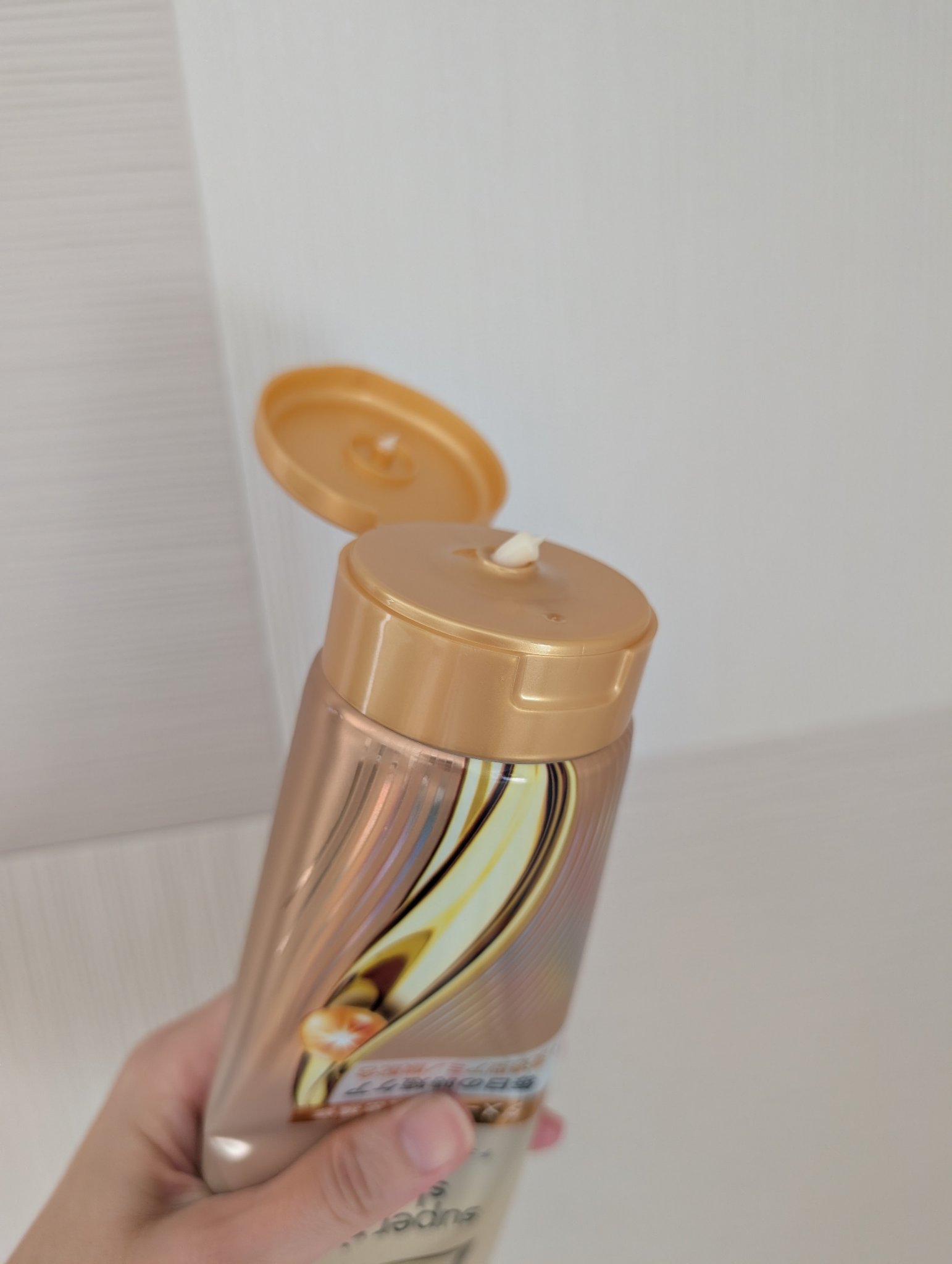 ラックス　スーパーリッチシャイン ダメージリペア　補修チューブトリートメント/LUX/洗い流すヘアトリートメントを使ったクチコミ（2枚目）