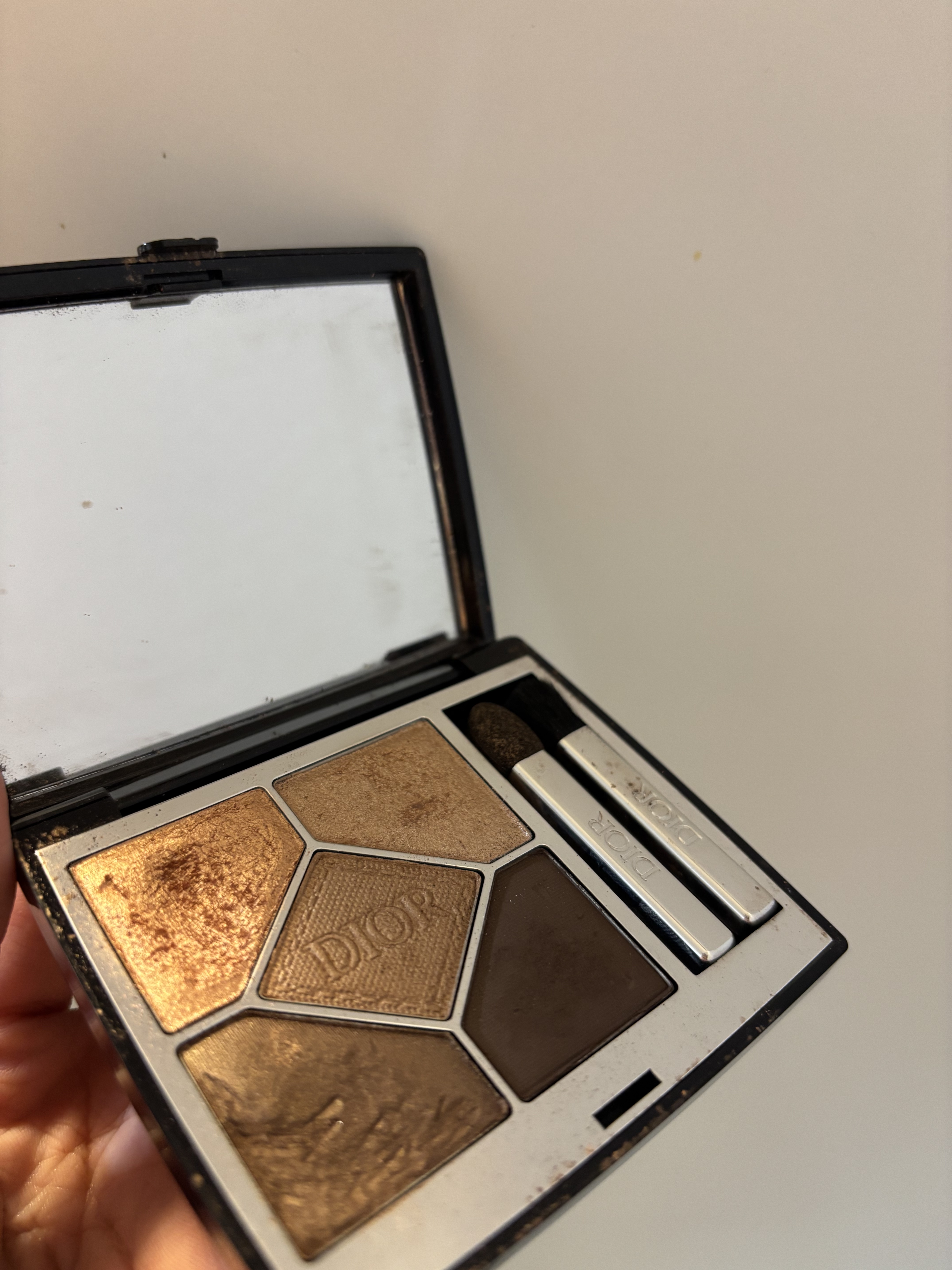 ディオールショウ サンク クルール 559 ポンチョ/Dior/アイシャドウを使ったクチコミ（1枚目）