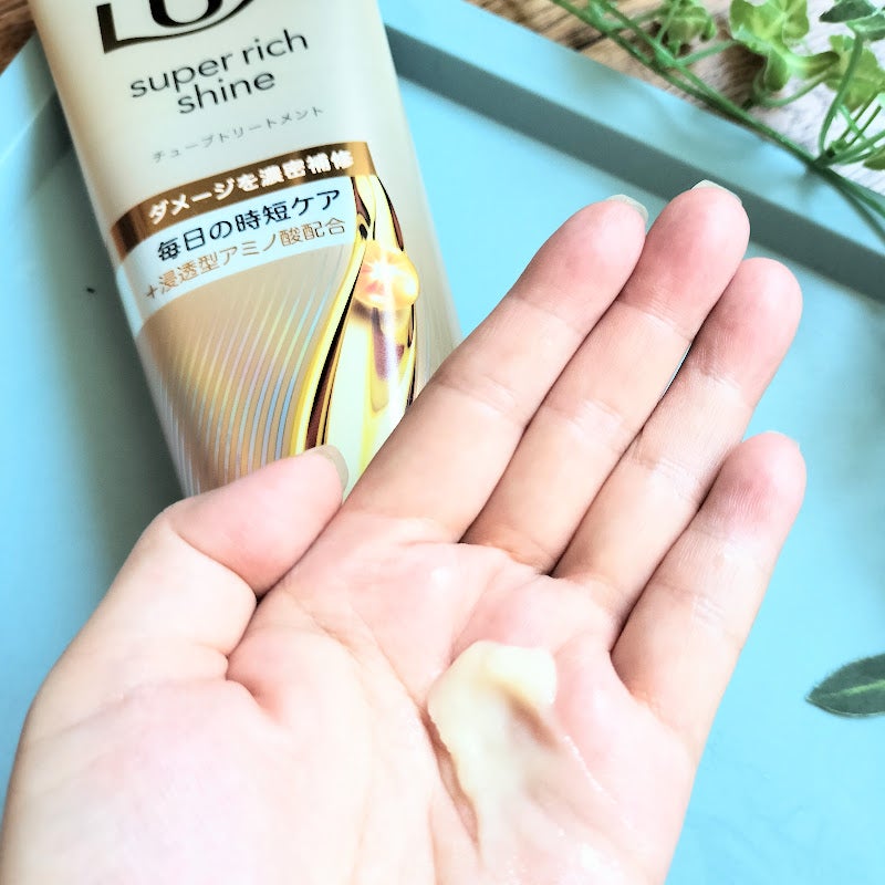 ラックス スーパーリッチシャイン ダメージリペア 補修チューブトリートメント/LUX/洗い流すヘアトリートメントを使ったクチコミ(2枚目)