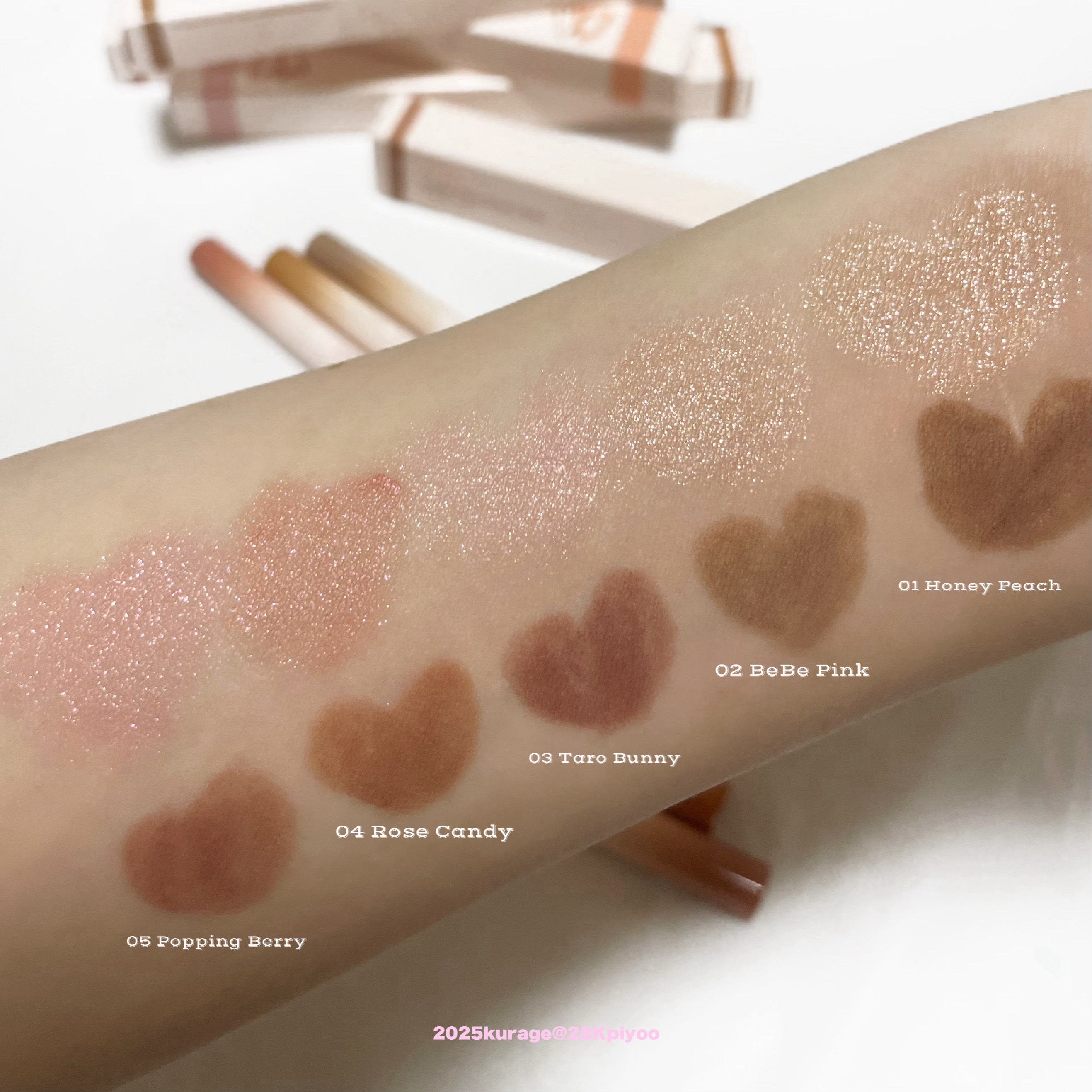 カラープレイデュアルライナー/2aN/スティックアイシャドウを使ったクチコミ（3枚目）