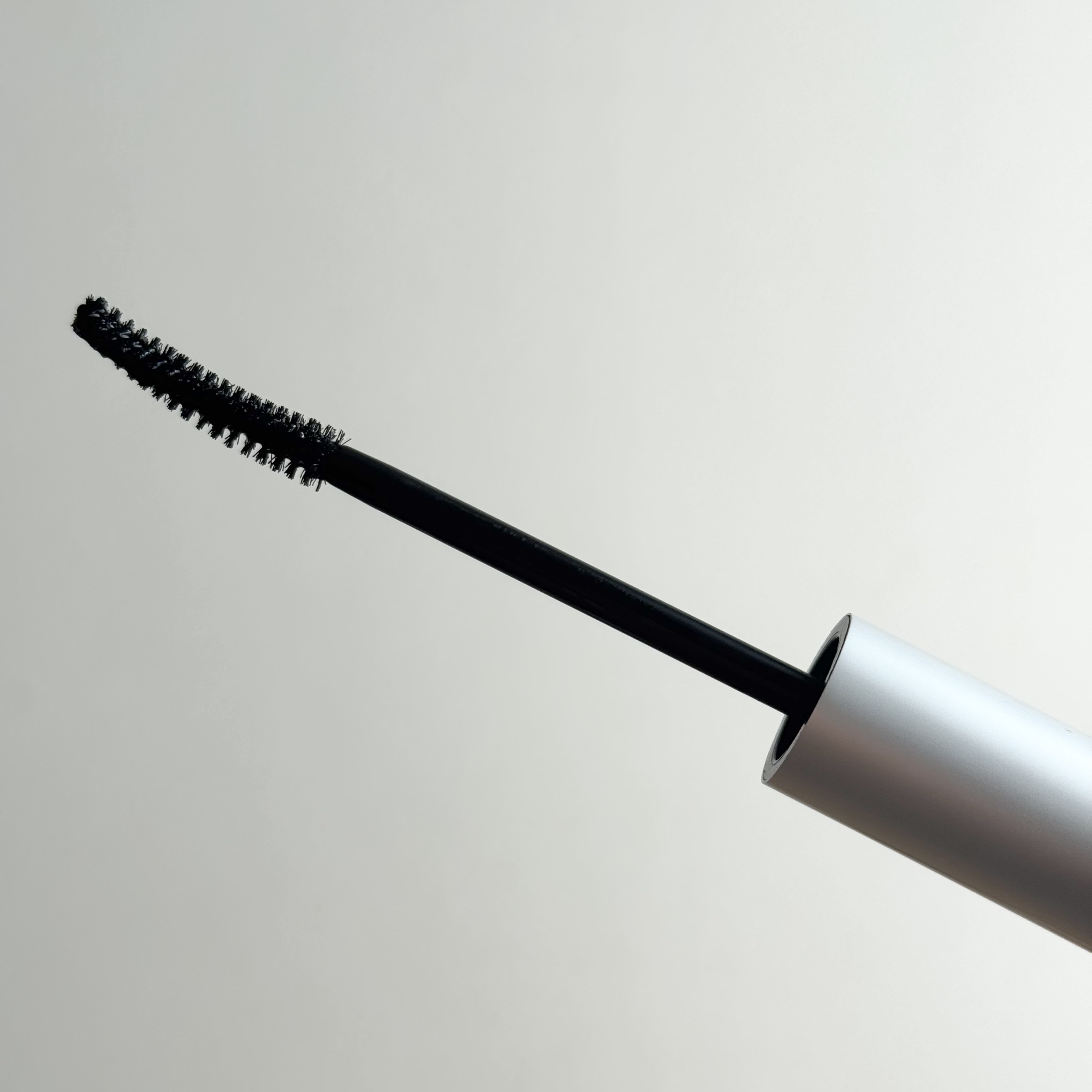 アイラッシュブラックセラム/epais/まつげ美容液を使ったクチコミ（2枚目）