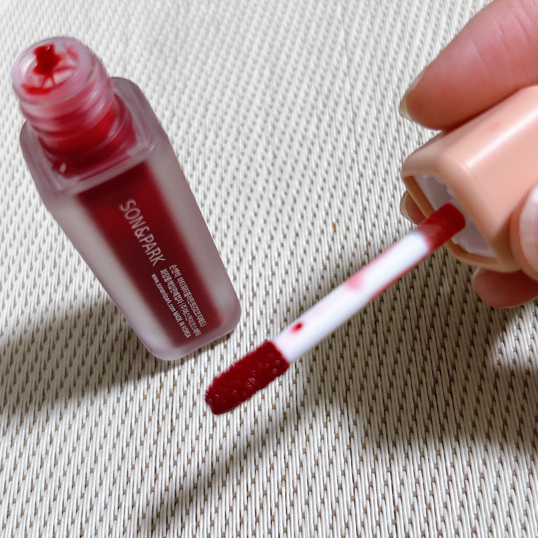 Arti Water Blur Tint/SON&PARK/口紅を使ったクチコミ（3枚目）