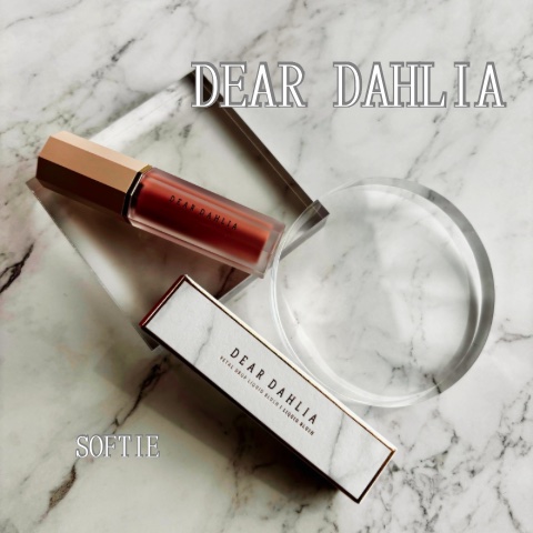 ペタルドロップリキッドブラッシャー/DEAR DAHLIA/リキッドチークを使ったクチコミ（1枚目）