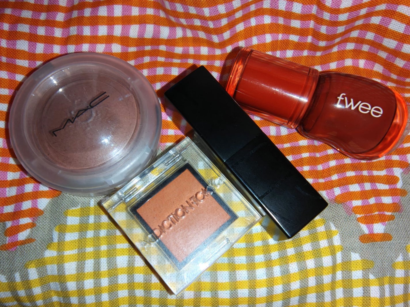 オーデイシャスリップスティック/NARS/口紅を使ったクチコミ(1枚目)