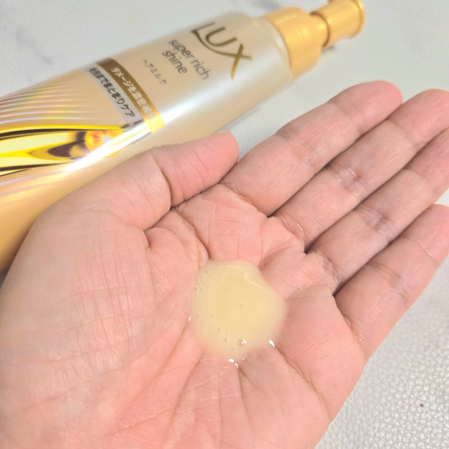 ラックス　スーパーリッチシャイン  ダメージリペア　補修ヘアミルク/LUX/ヘアミルクを使ったクチコミ（3枚目）