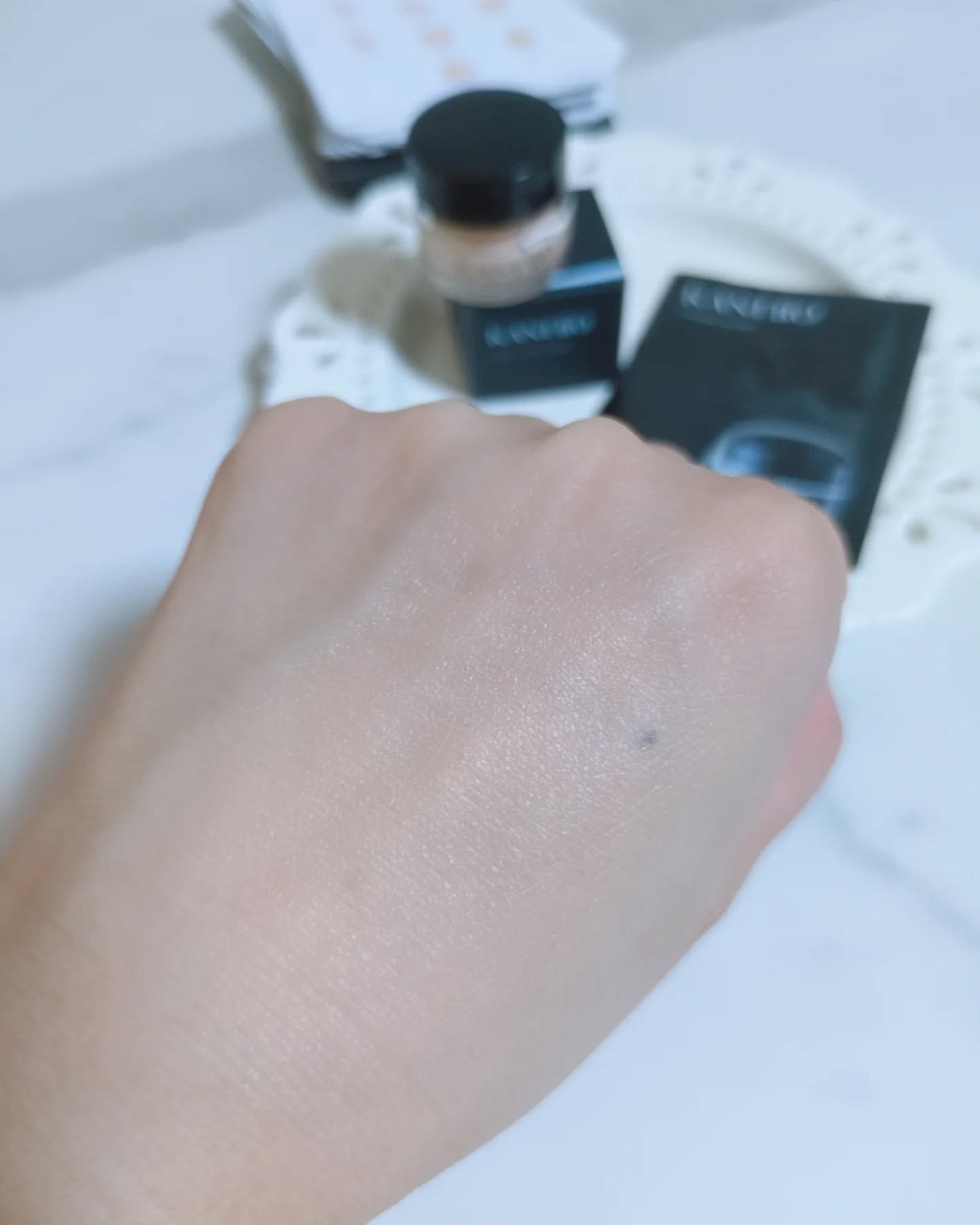 カネボウ ライブリースキン ウェアⅡ/KANEBO/リキッドファンデーションを使ったクチコミ(6枚目)