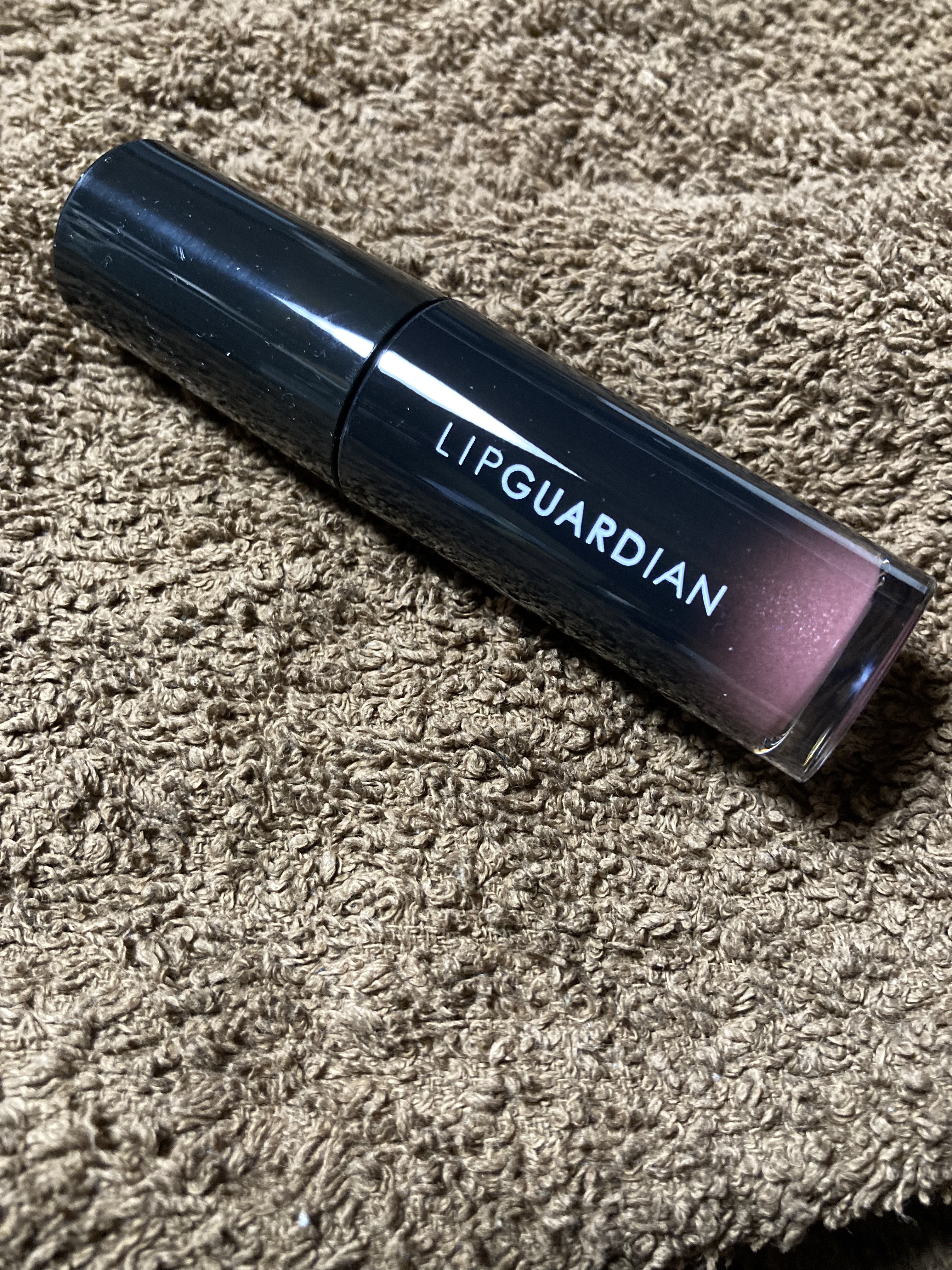 グロウラッピングティント L06 シリウスベリー/LIPGUARDIAN/リップティントを使ったクチコミ（1枚目）