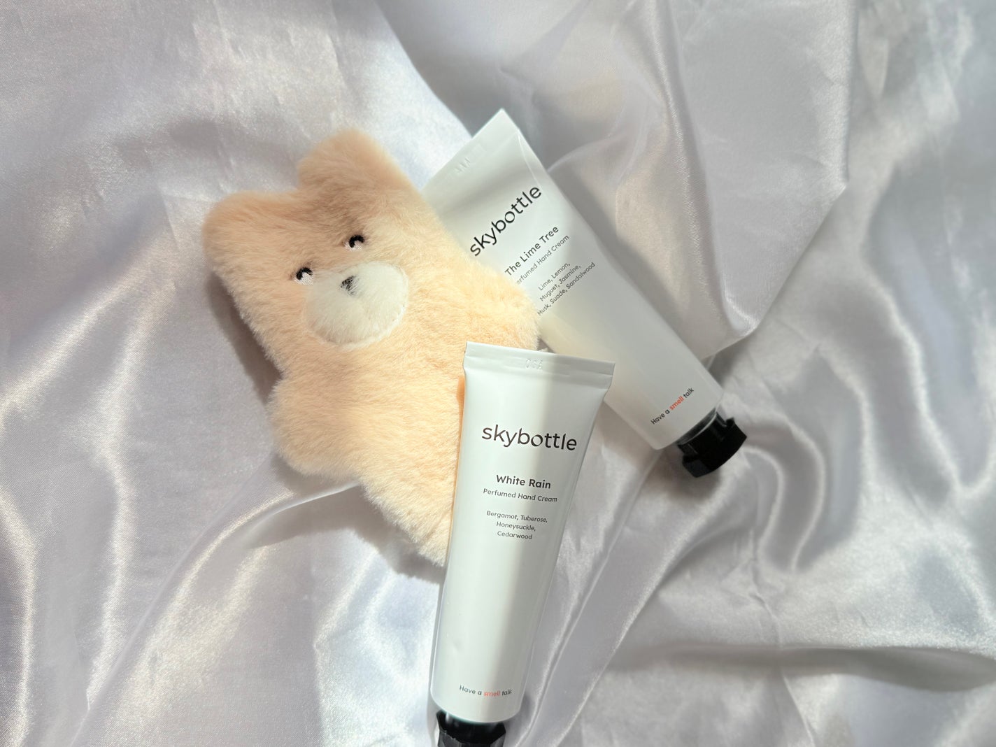 ホワイトレイン パフュームハンドクリーム/skybottle/ハンドクリームを使ったクチコミ(1枚目)