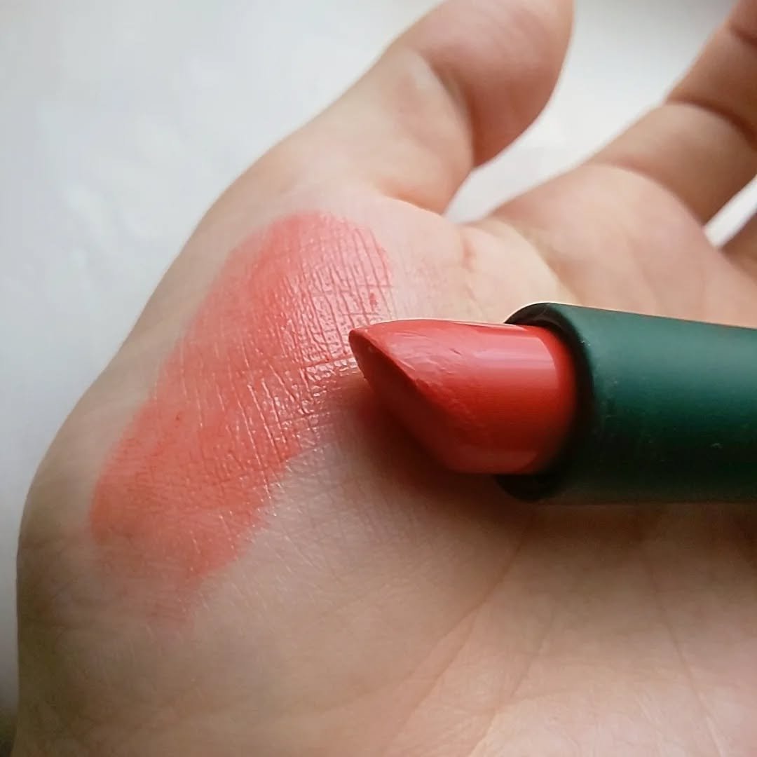 グレーズドシーンリップスティック/BROOKESIA/口紅を使ったクチコミ（3枚目）