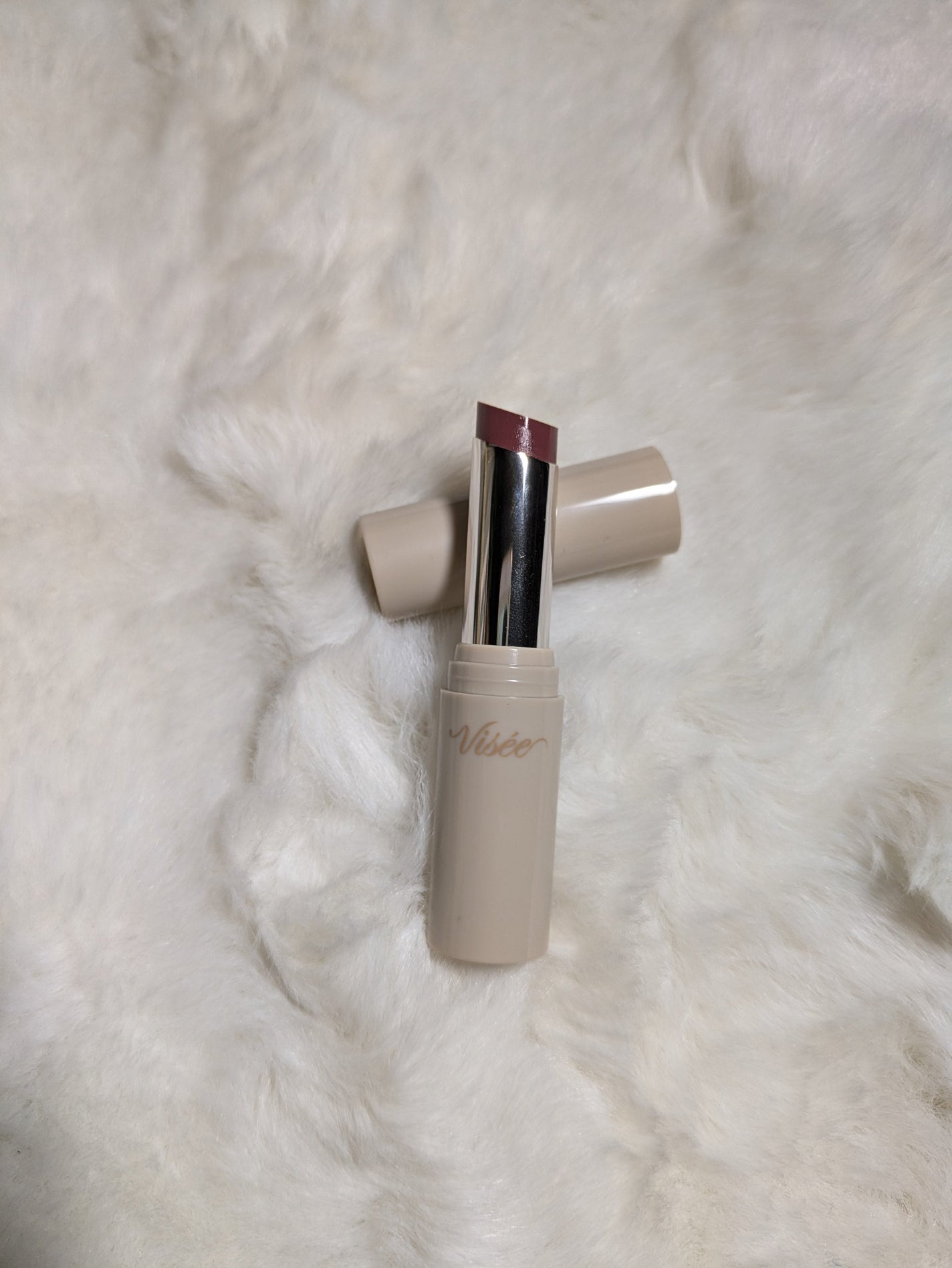 黄猫 on LIPS 「楽しみにしてた#微熱リップ🩷買ってみたよ〜💕ヴィセ エッセンス..」(2枚目)