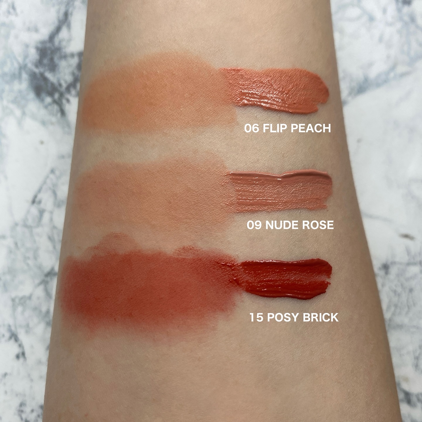 シルバーパース ムースクリーム リップ＆チーク 15 ポージーブリック/oiad/ジェル・クリームチークを使ったクチコミ（3枚目）