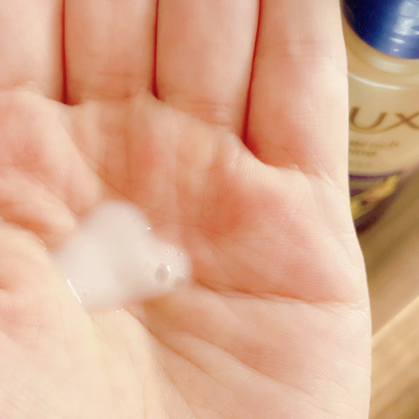 ラックス スーパーリッチシャイン リラックスナイトケア まとまりヘアミルク/LUX/ヘアミルクを使ったクチコミ(3枚目)