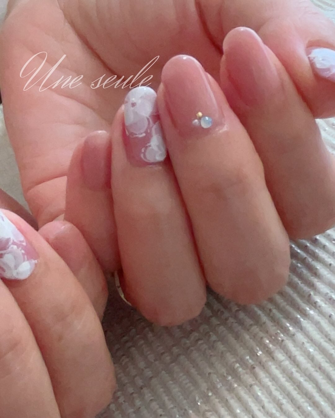 emi@フォロバ100 on LIPS 「オーガンジーフラワー𓂃。:*透け感のある花びらを重ねたオーガン..」(1枚目)