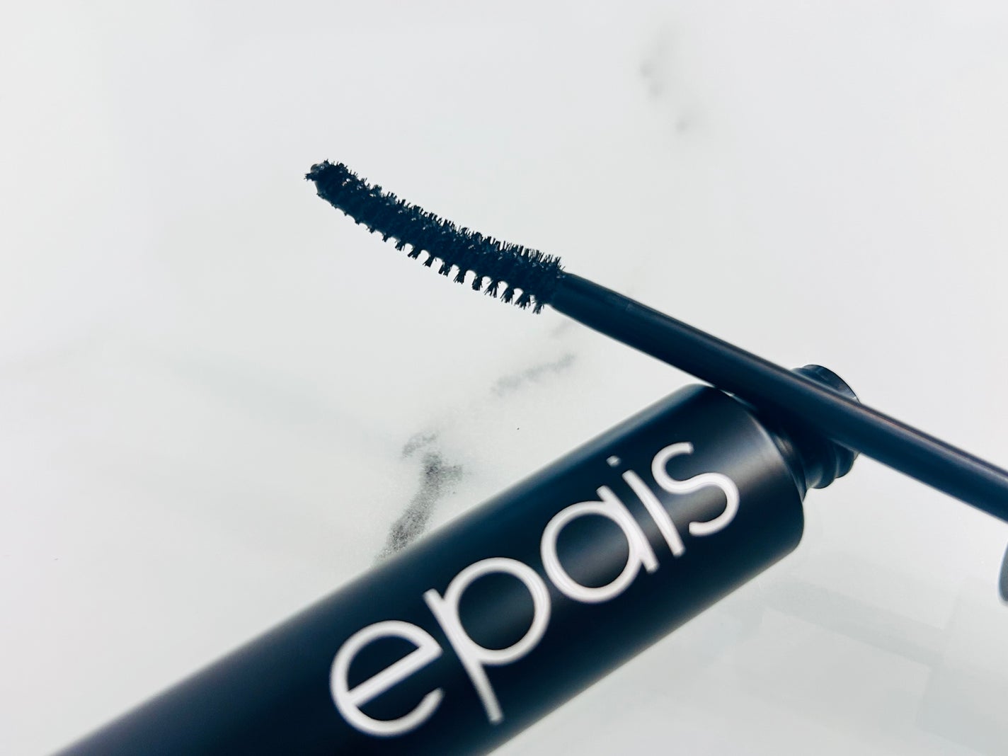 アイラッシュエッセンシャルセラム/epais/まつげ美容液を使ったクチコミ(5枚目)