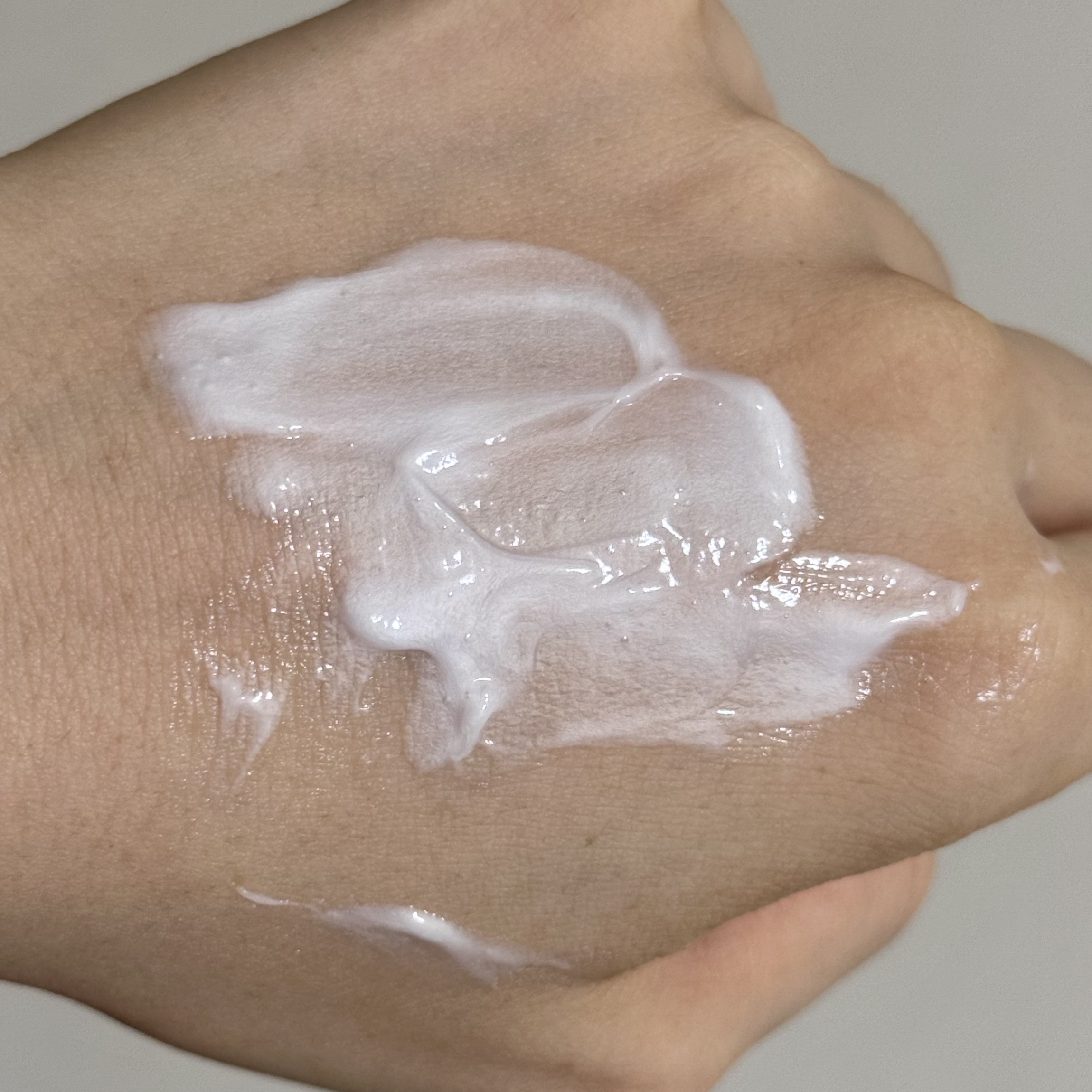 ヴァセリン アドバンスド モイスチャーローション 無香料/ヴァセリン/ボディローションを使ったクチコミ（2枚目）