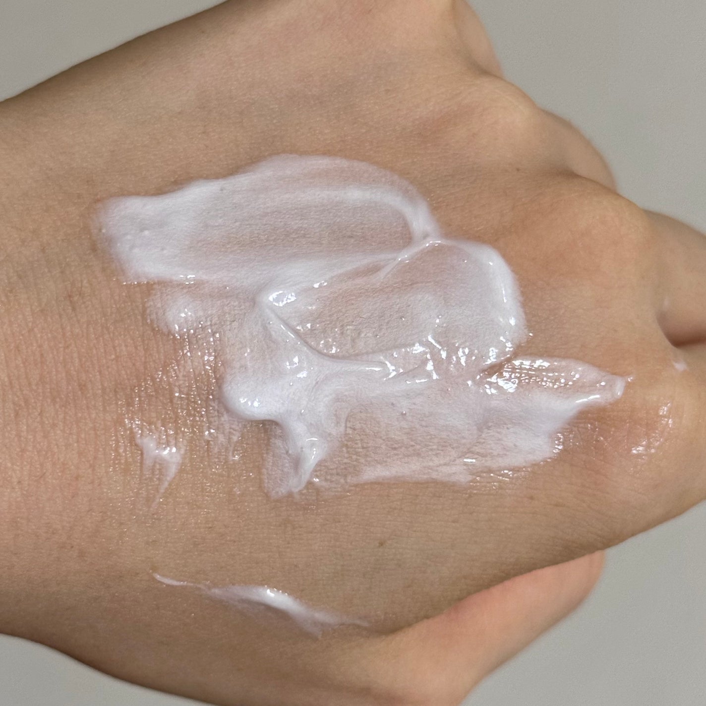 ヴァセリン アドバンスド モイスチャーローション 無香料/ヴァセリン/ボディローションを使ったクチコミ(2枚目)