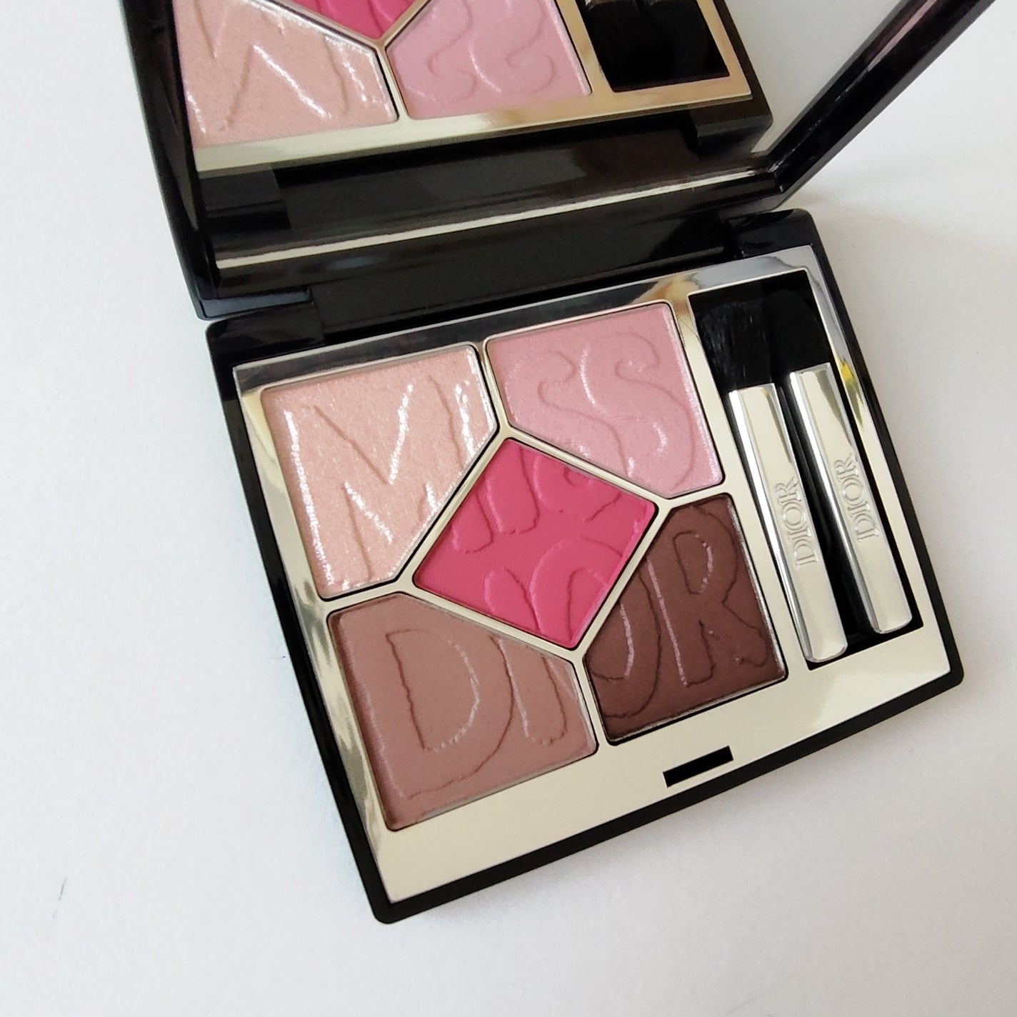 ディオールショウ サンク クルール/Dior/アイシャドウを使ったクチコミ(1枚目)