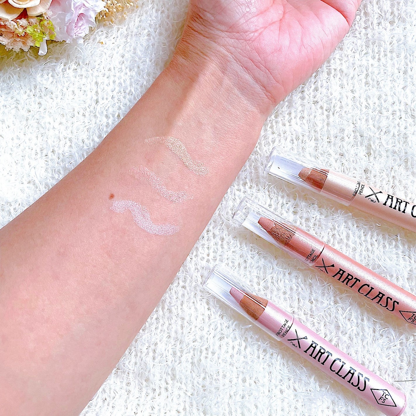 アートクラス フロッタージュペンシル/too cool for school/スティックアイシャドウを使ったクチコミ(3枚目)