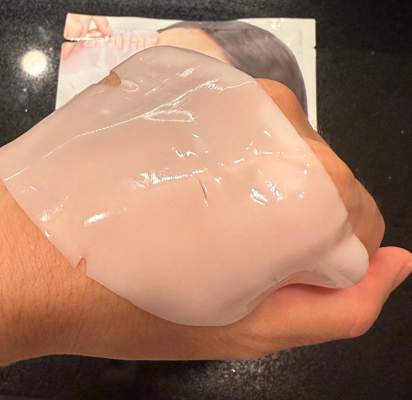 レッドコラーゲンハイドロゲルマスク/avajar/シートマスク・パックを使ったクチコミ(1枚目)