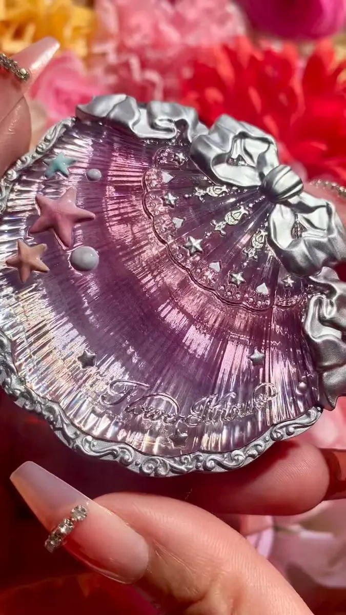 シェルズジュエルコレクション サテンチーク/FlowerKnows/パウダーチークを使ったクチコミ（2枚目）