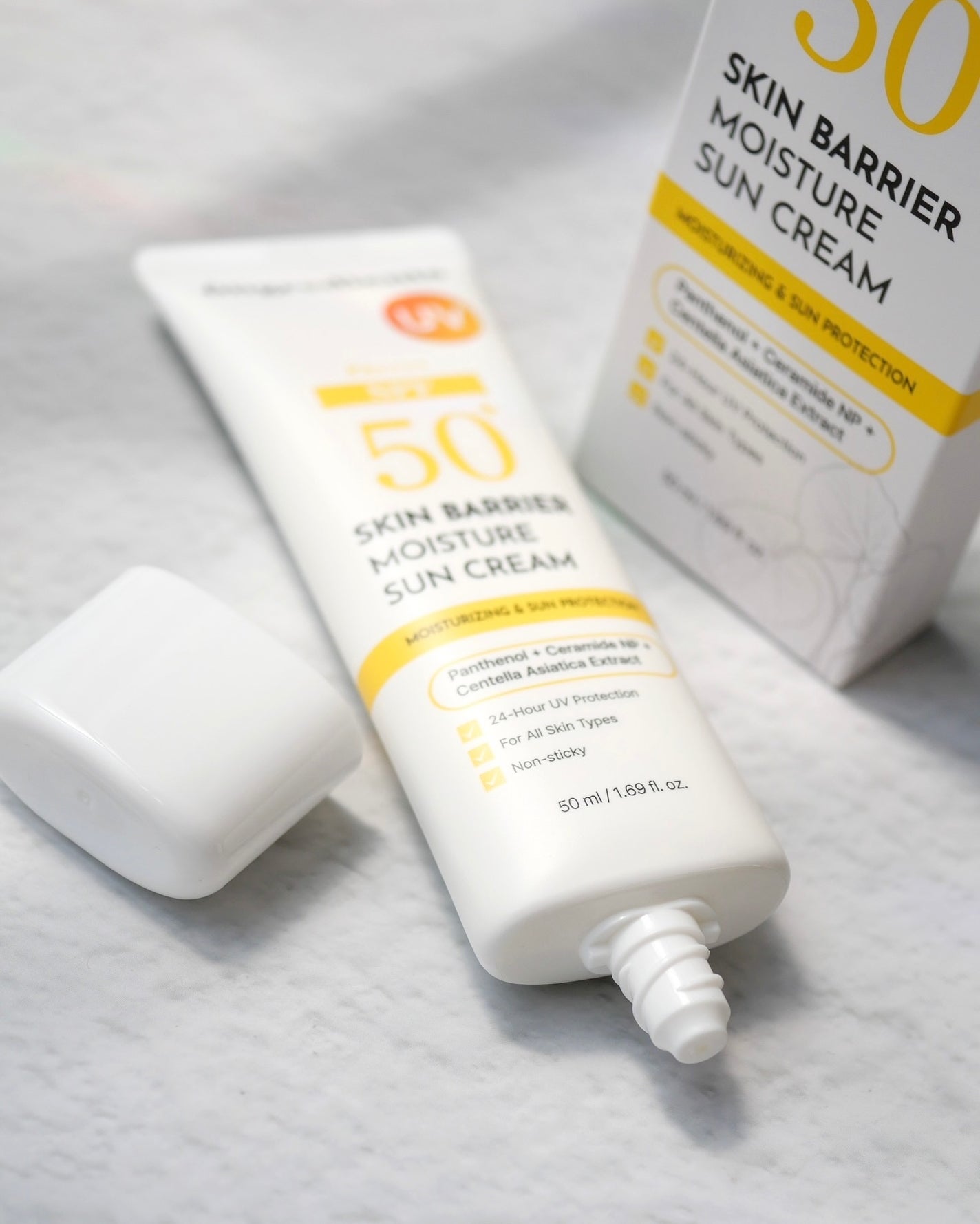 スキンバリアモイスチャーサンクリーム/Ongredients/日焼け止めクリームを使ったクチコミ(2枚目)