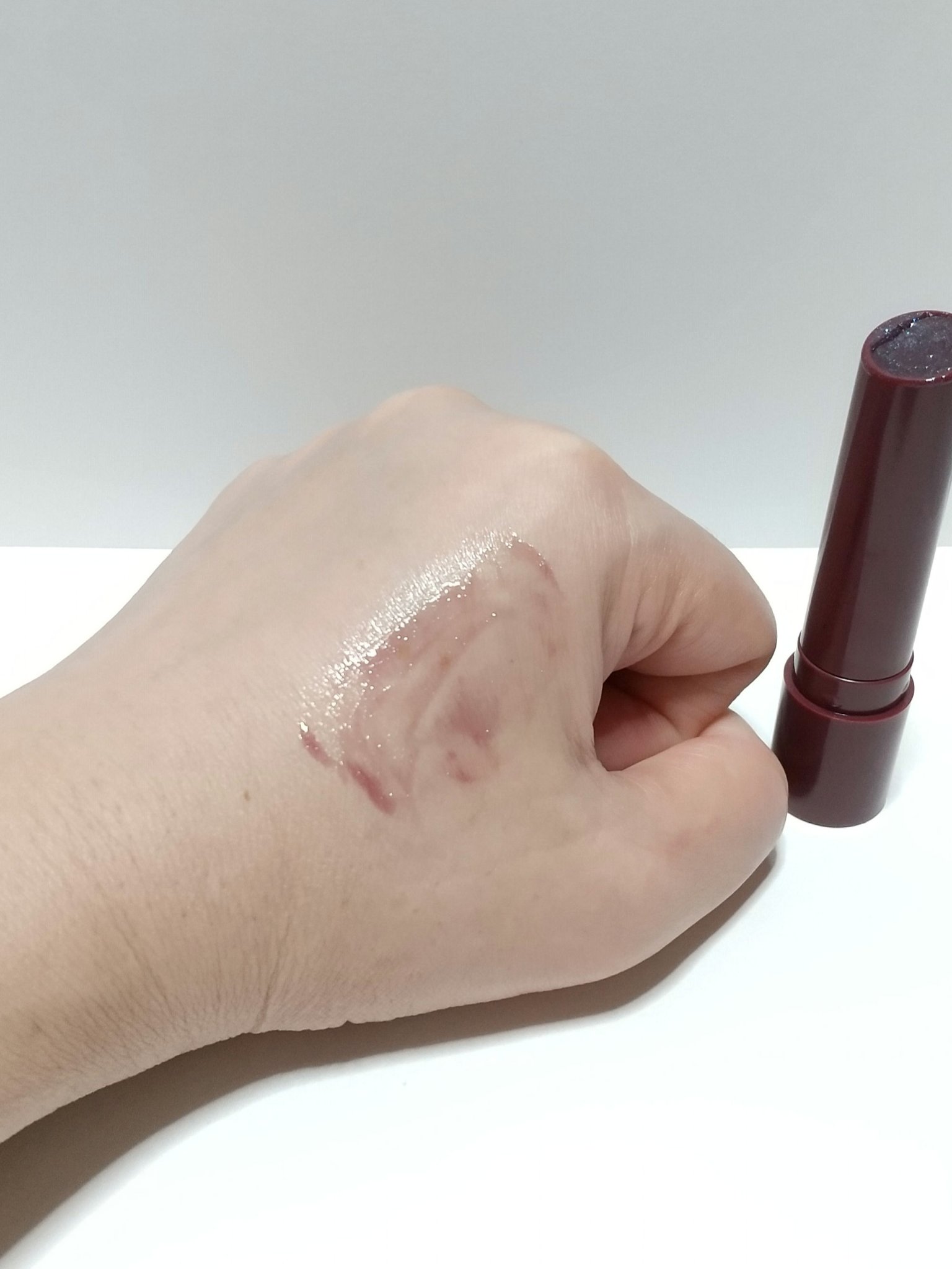 スクワート プランピング グロス スティック/M・A・C/リップバームを使ったクチコミ（3枚目）