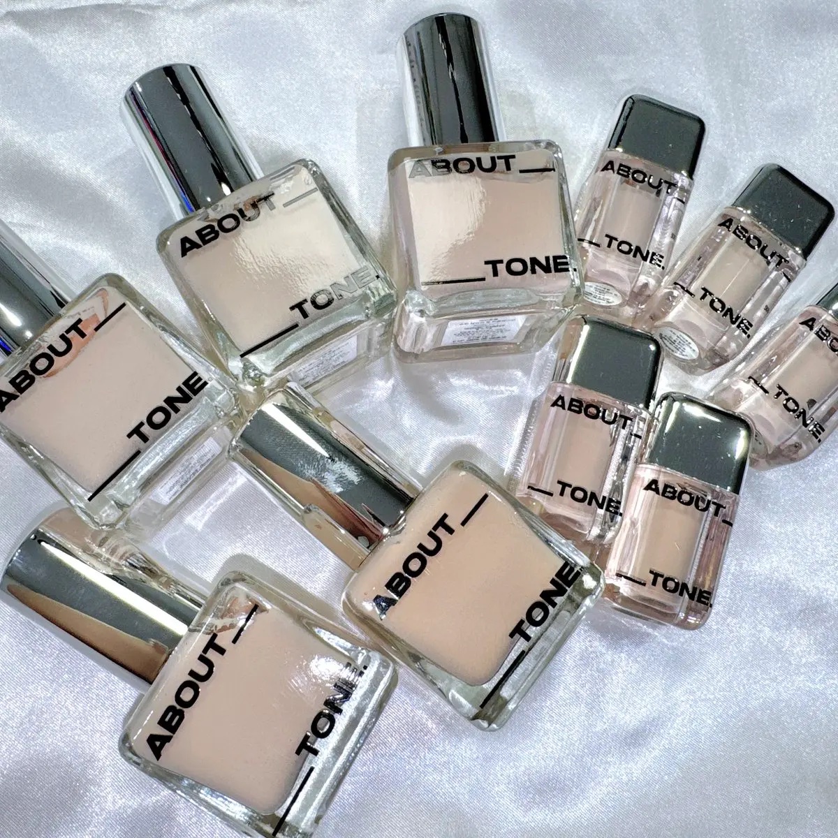 
韓国の美容YouTuberも大絶賛の
アバウトトーンベース꙳✴︎

・スキンレイヤーフィットファンデーション
・スキンレイヤーカバーフィットコンシーラー

最旬セミマット仕上がりで
コンシーラーと併せ使いしたら
カバー力もしっかりあるのに