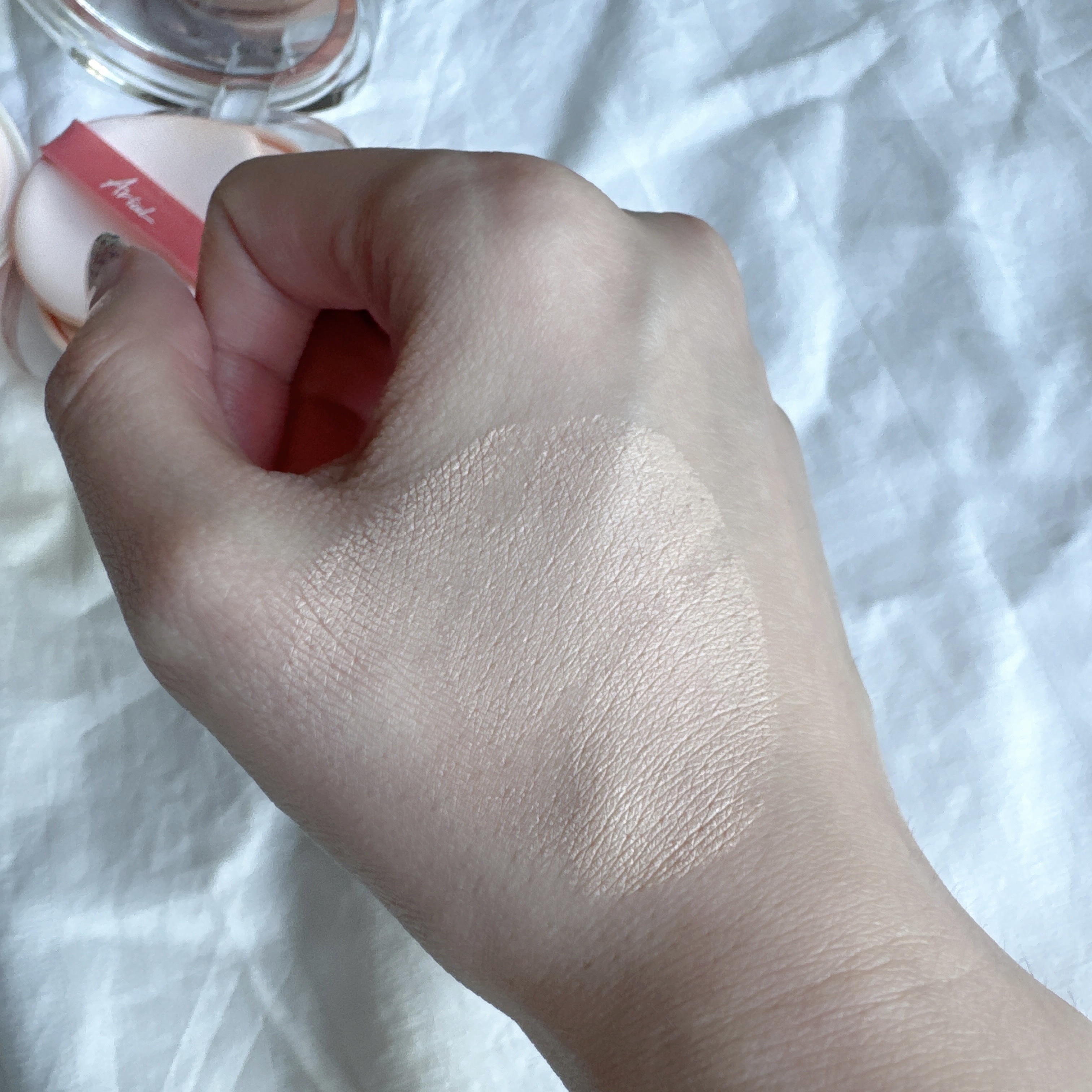 アリウル インクフェザーカバーラスティングクッション/Ariul/クッションファンデーションを使ったクチコミ（3枚目）