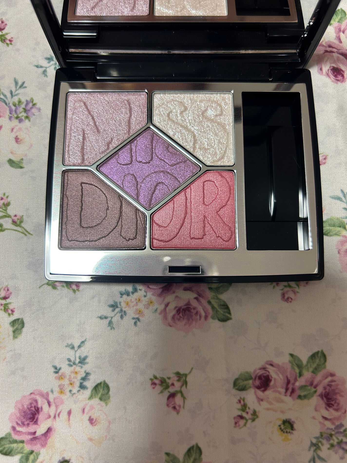 ディオールショウ サンク クルール/Dior/アイシャドウを使ったクチコミ(3枚目)