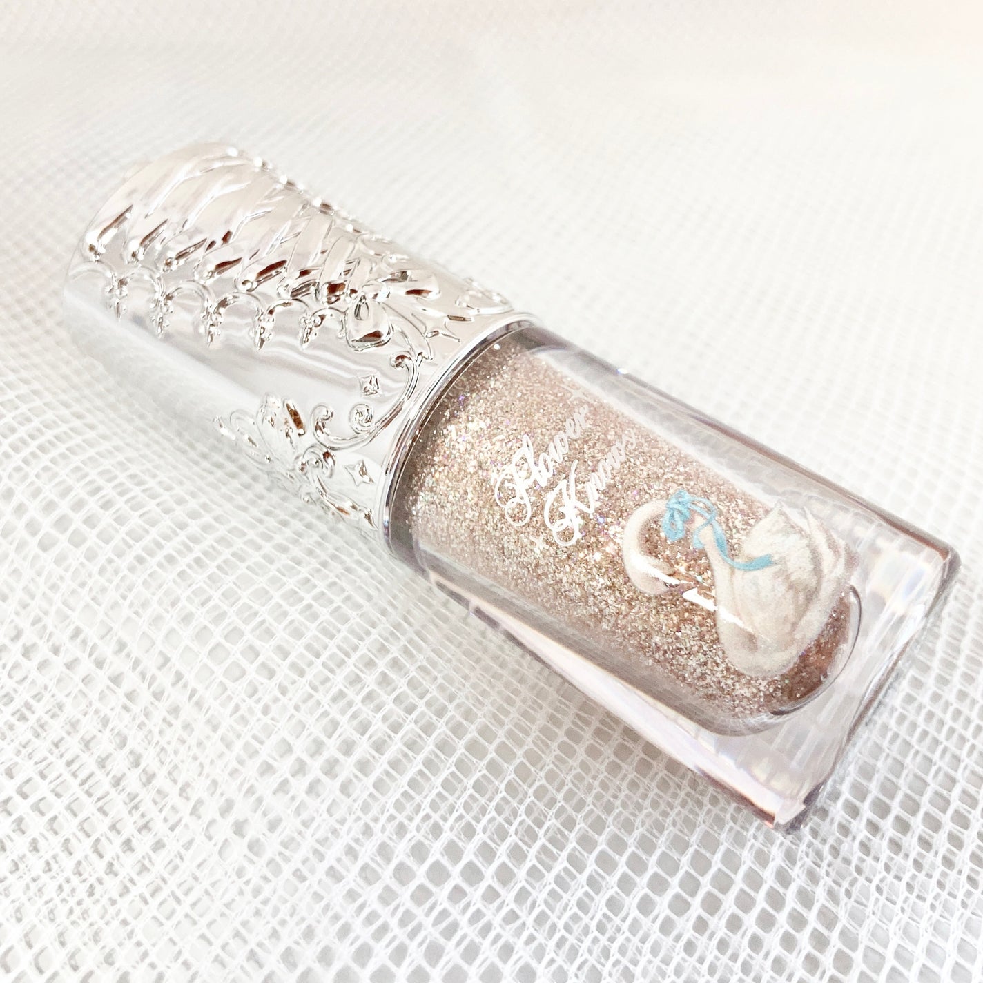 フラワーノーズ スワンバレエシリーズ リキッドアイシャドウ/FlowerKnows/リキッドアイシャドウを使ったクチコミ(1枚目)